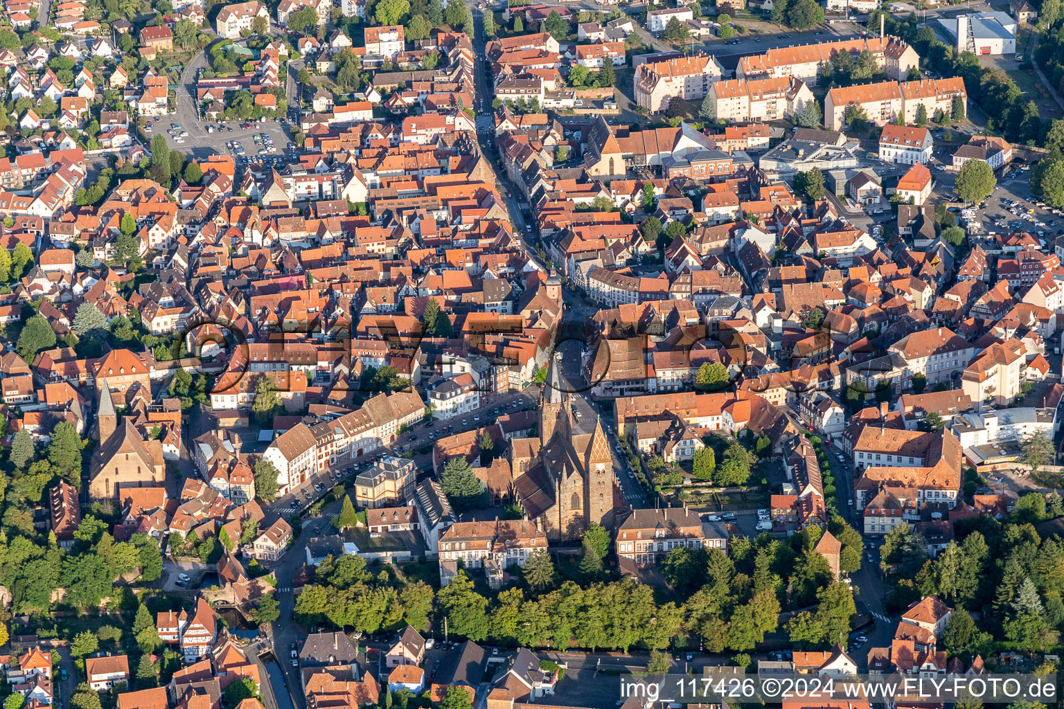 Vue d'oiseau de Wissembourg dans le département Bas Rhin, France