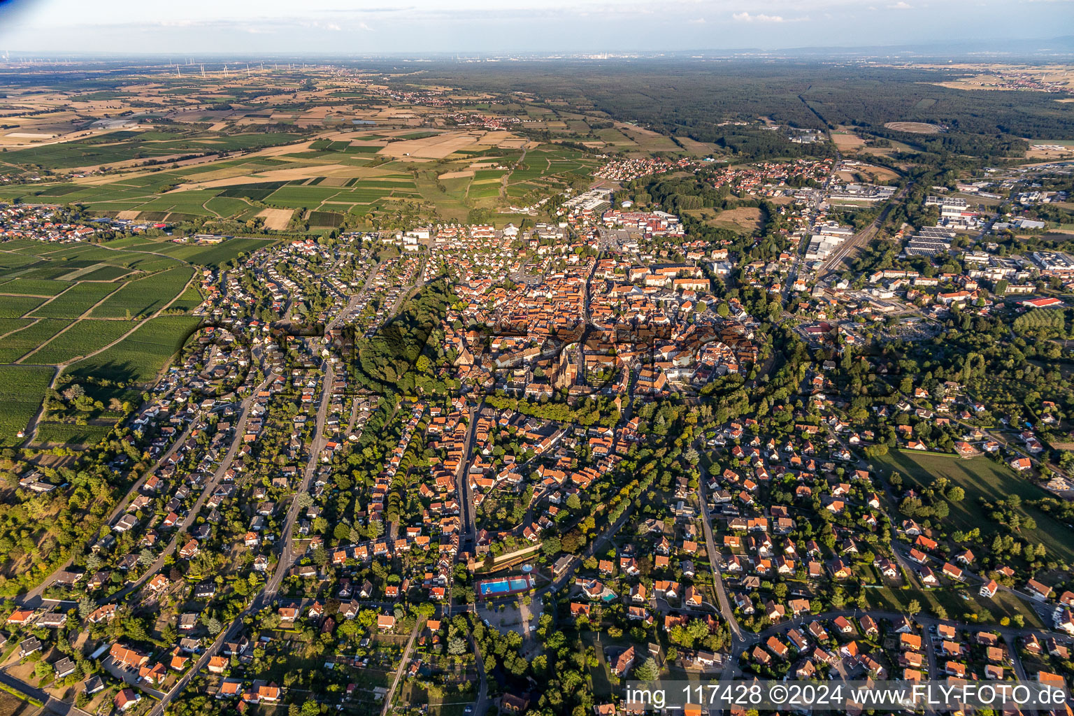 Wissembourg dans le département Bas Rhin, France vue du ciel