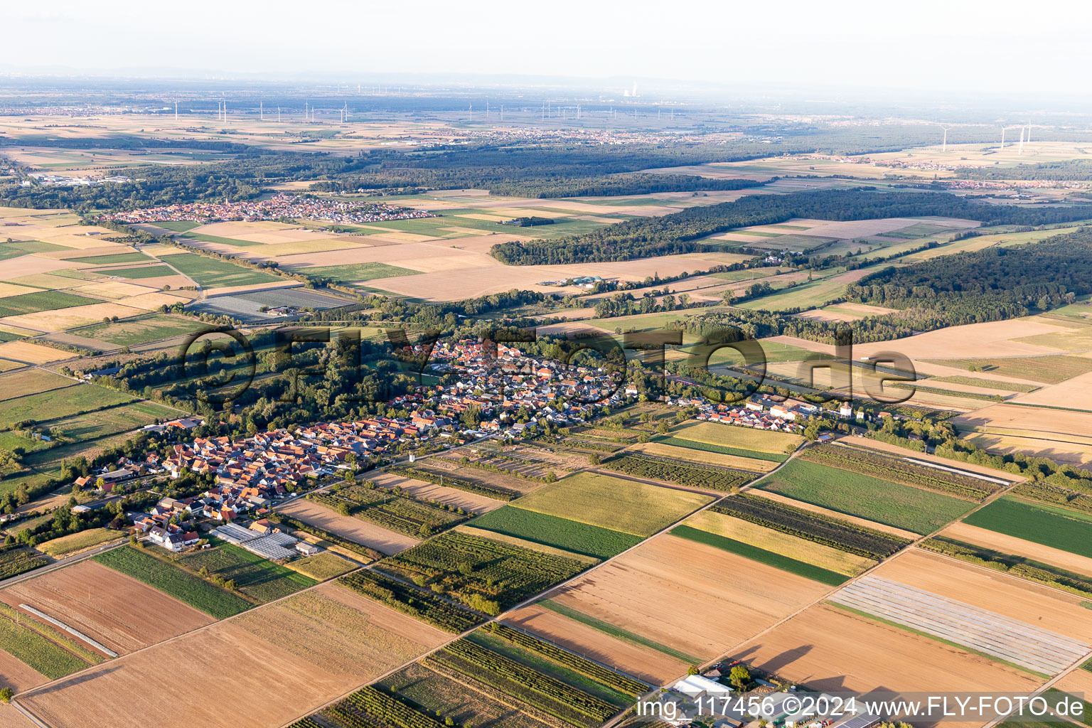 Winden dans le département Rhénanie-Palatinat, Allemagne d'un drone