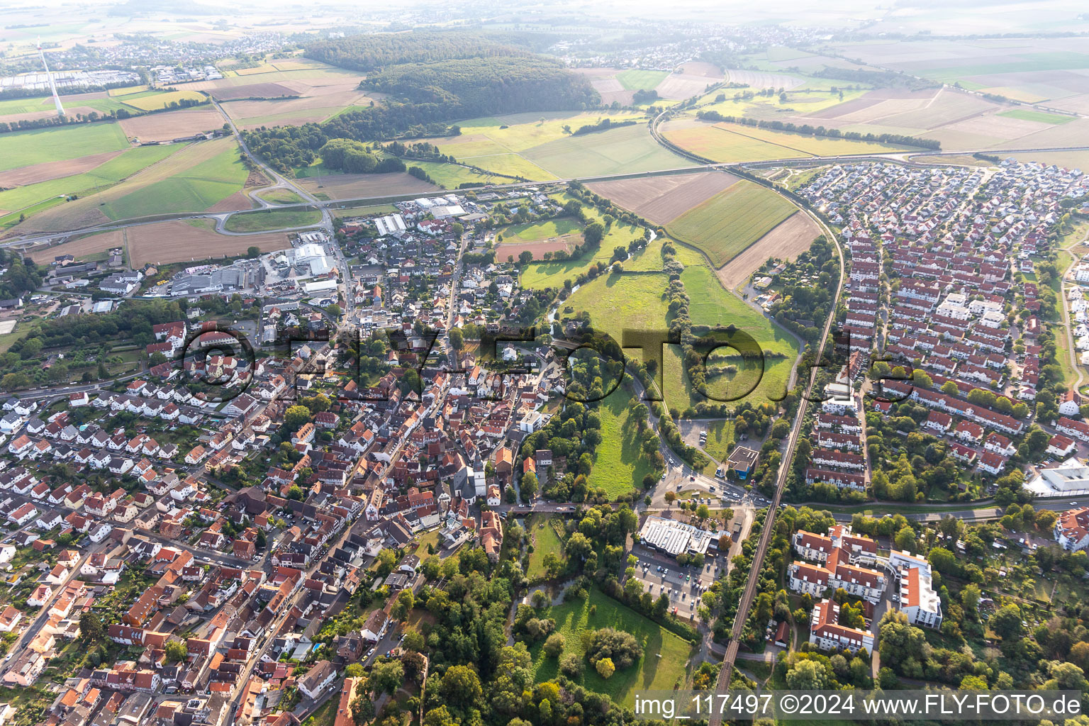 Vue aérienne de Quartier Windecken in Nidderau dans le département Hesse, Allemagne