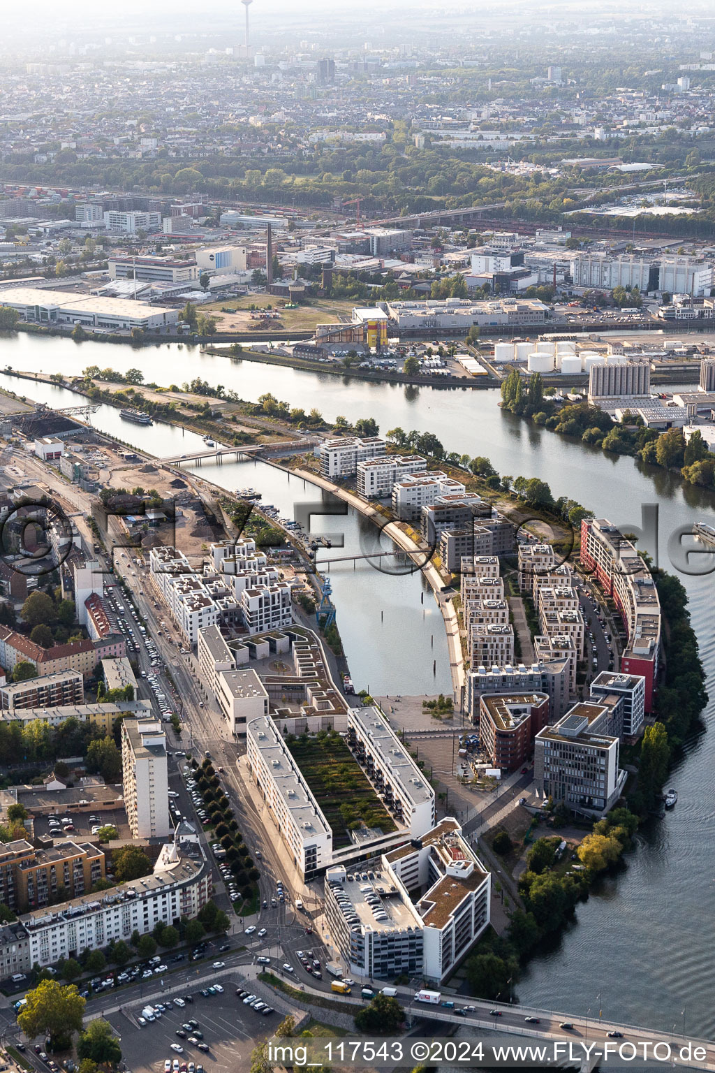 Photographie aérienne de Île portuaire à le quartier Hafen in Offenbach am Main dans le département Hesse, Allemagne