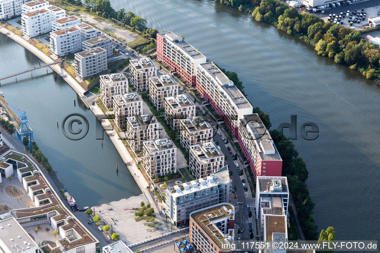 Île portuaire à le quartier Hafen in Offenbach am Main dans le département Hesse, Allemagne d'en haut