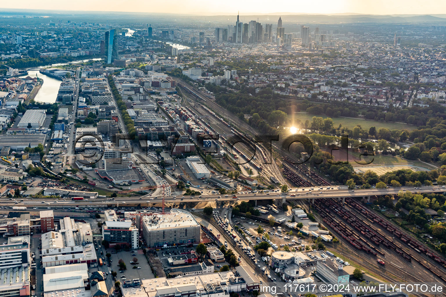 Vue aérienne de Quartier Ostend in Frankfurt am Main dans le département Hesse, Allemagne