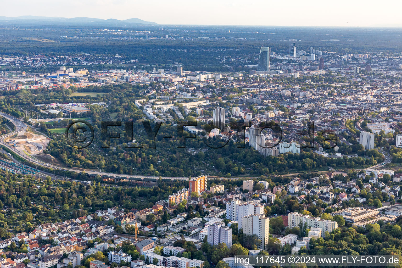 Vue aérienne de Quartier Bornheim in Frankfurt am Main dans le département Hesse, Allemagne