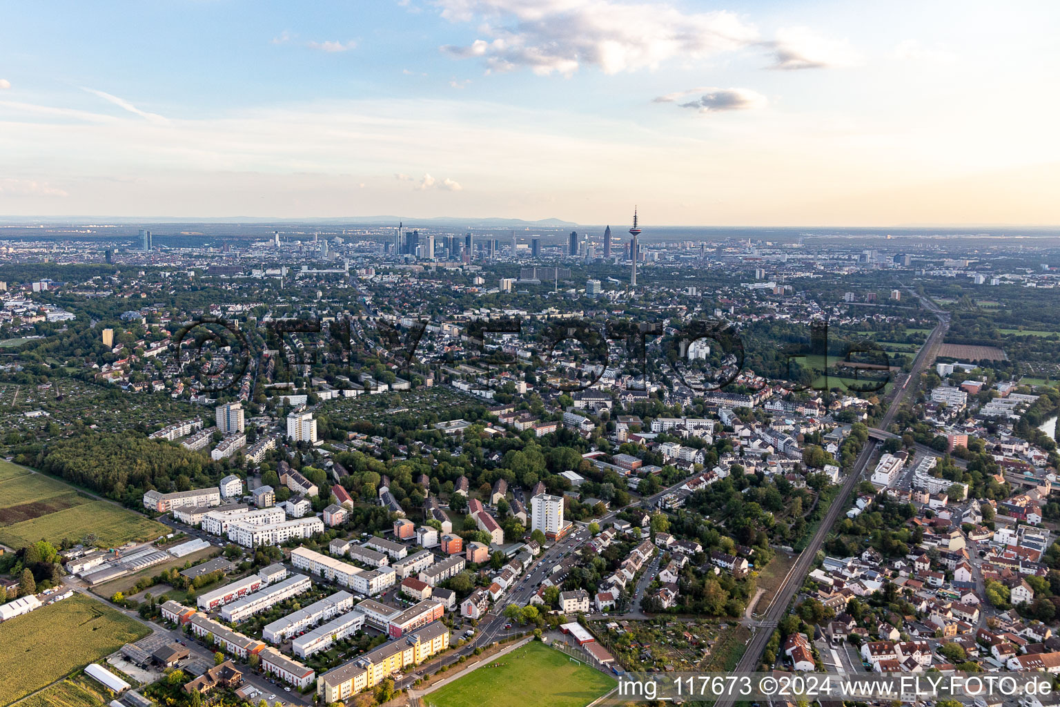 Vue aérienne de Quartier Eschersheim in Frankfurt am Main dans le département Hesse, Allemagne