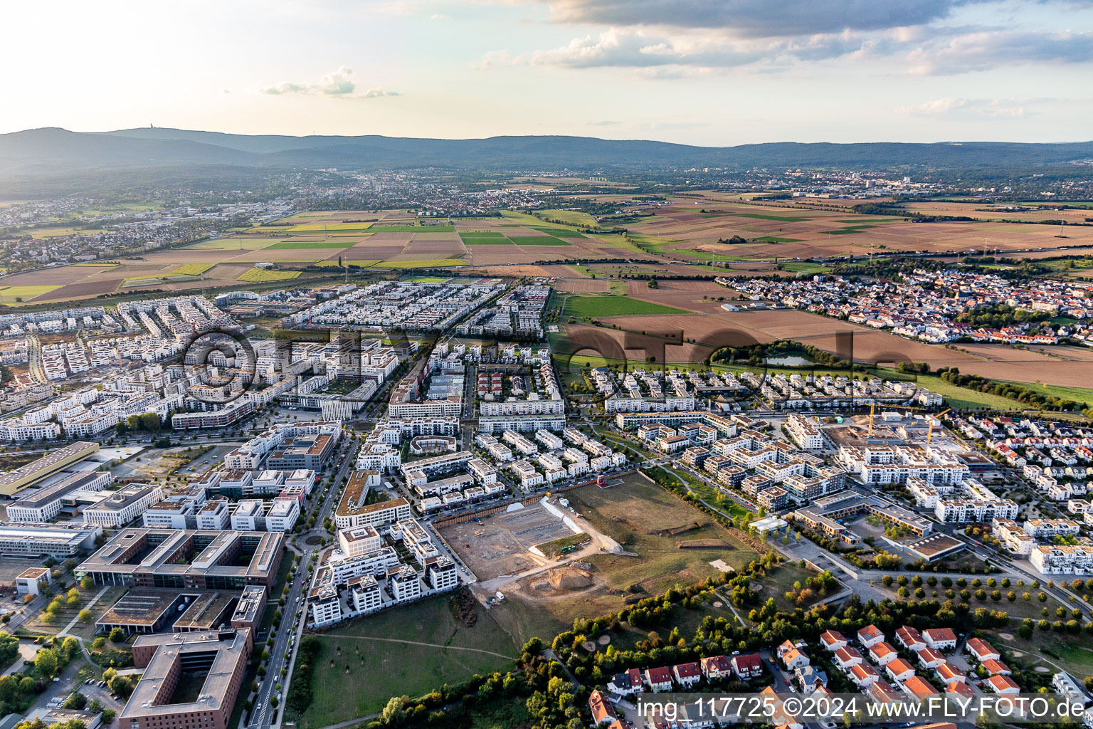 Vue oblique de Quartier Niederursel in Frankfurt am Main dans le département Hesse, Allemagne