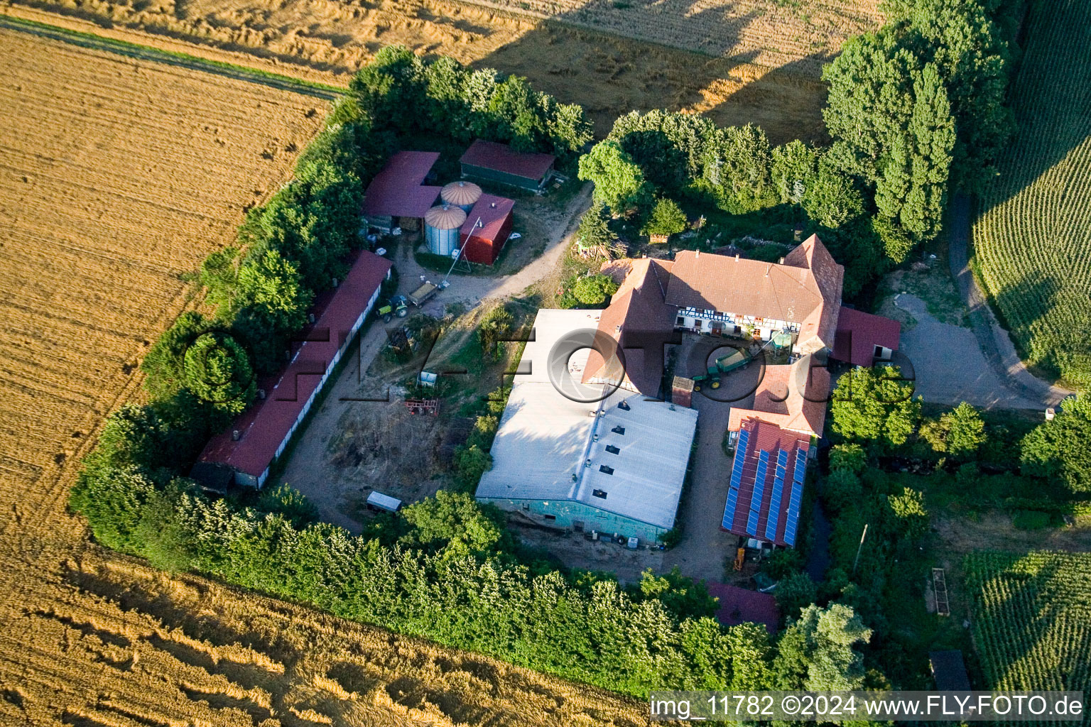 À Erlenbach, Leistenmühle à Kandel dans le département Rhénanie-Palatinat, Allemagne d'en haut