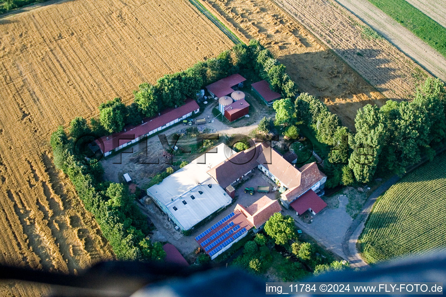 À Erlenbach, Leistenmühle à Kandel dans le département Rhénanie-Palatinat, Allemagne vue d'en haut