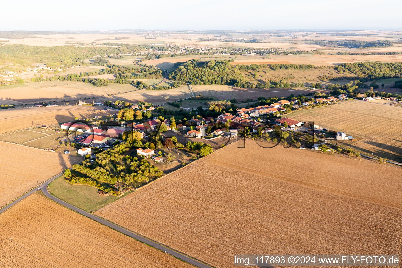 Vue aérienne de Autrey dans le département Meurthe et Moselle, France