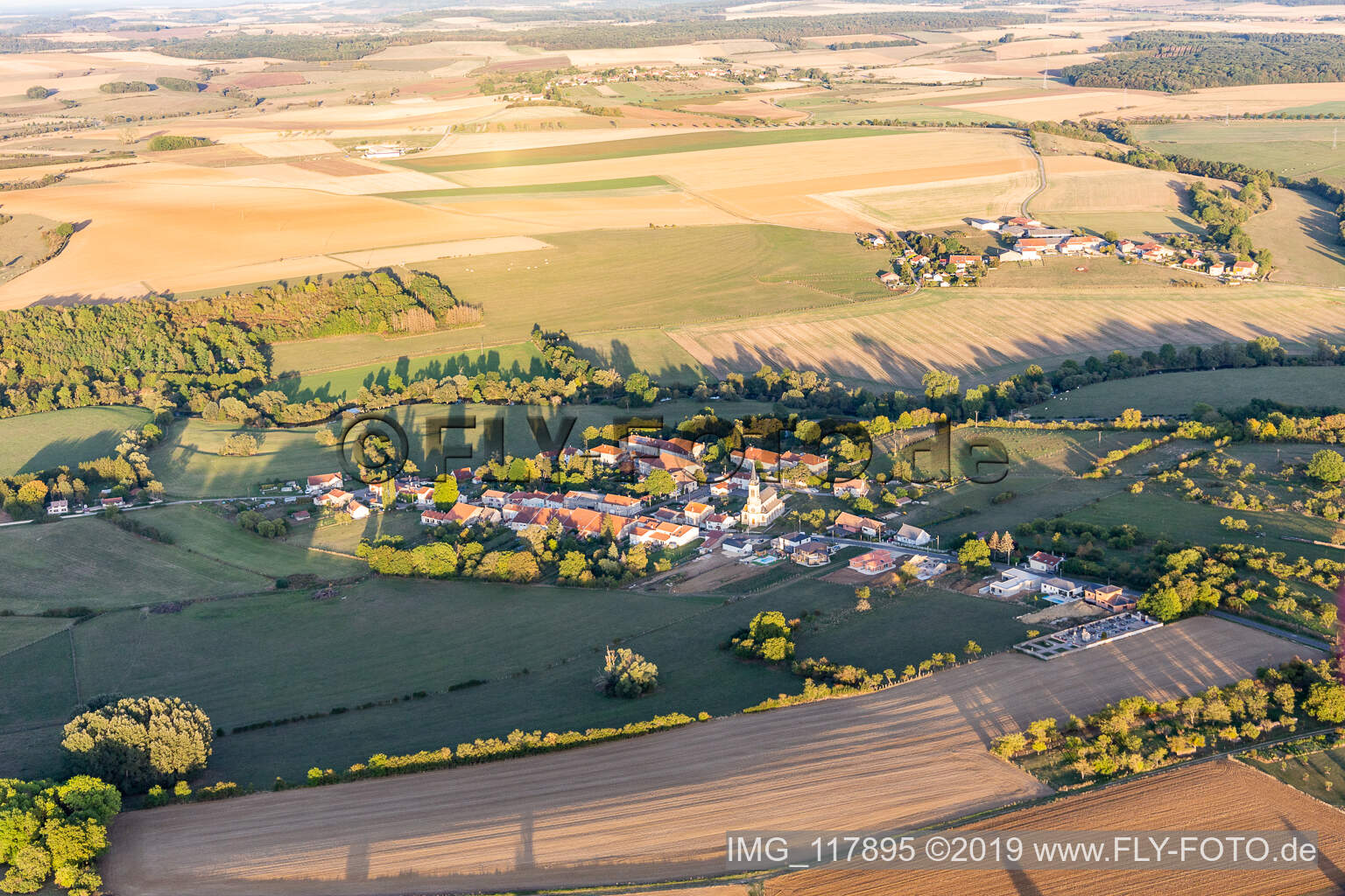 Vue aérienne de Tantonville dans le département Meurthe et Moselle, France