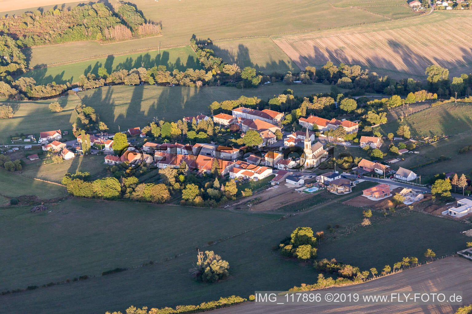 Vue aérienne de Tantonville dans le département Meurthe et Moselle, France