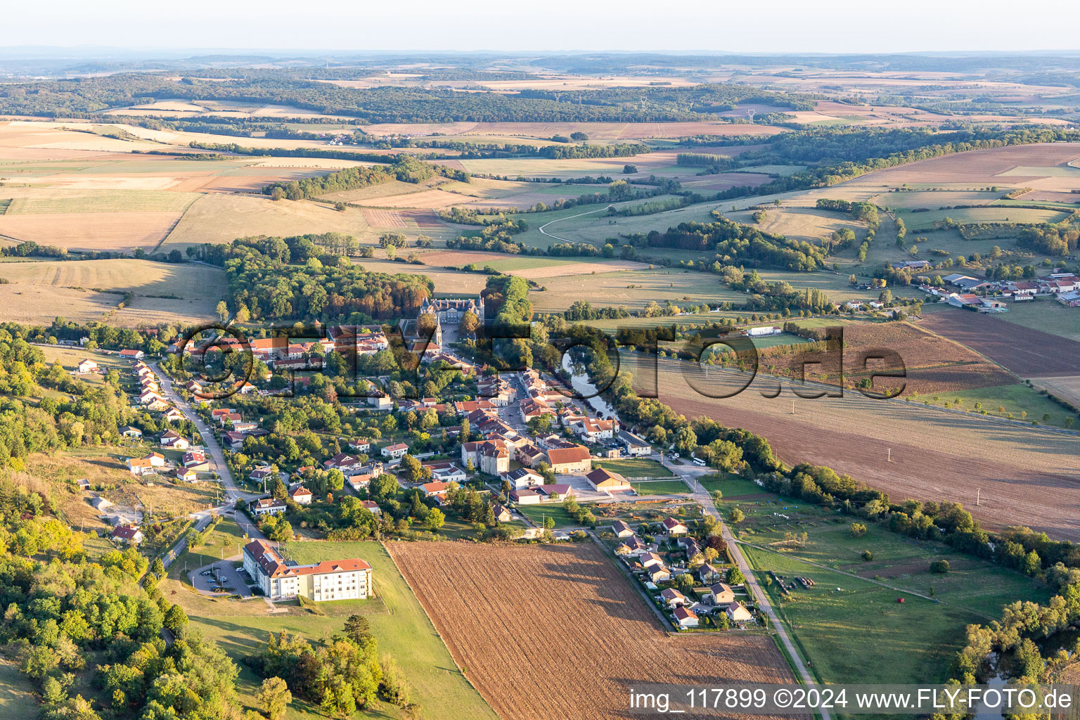 Vue aérienne de Haroué dans le département Meurthe et Moselle, France