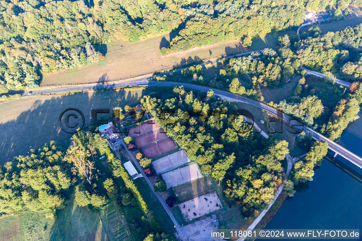 Vue aérienne de Centre de Loisirs la Vannerie à Sexey-aux-Forges dans le département Meurthe et Moselle, France