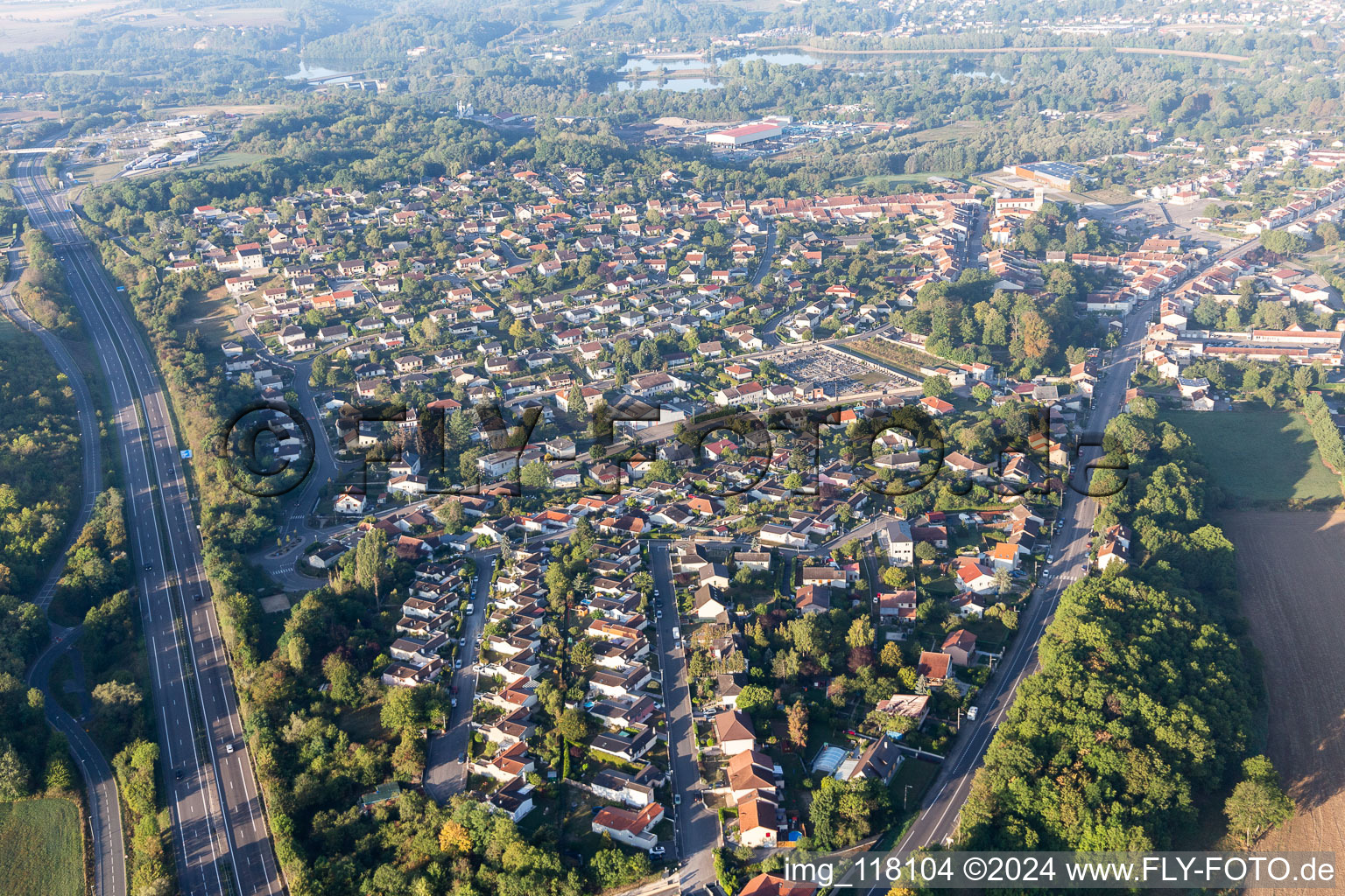 Vue aérienne de Dommartin-lès-Toul dans le département Meurthe et Moselle, France