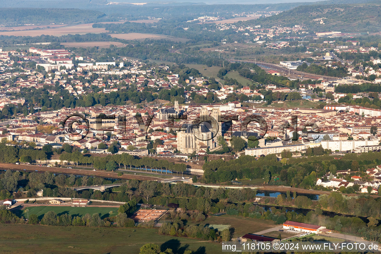 Vue aérienne de Dommartin-lès-Toul dans le département Meurthe et Moselle, France