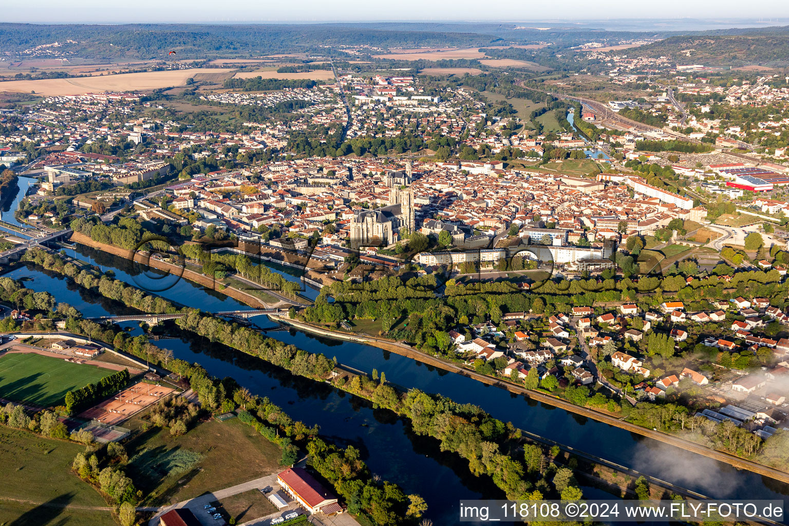 Dommartin-lès-Toul dans le département Meurthe et Moselle, France d'en haut