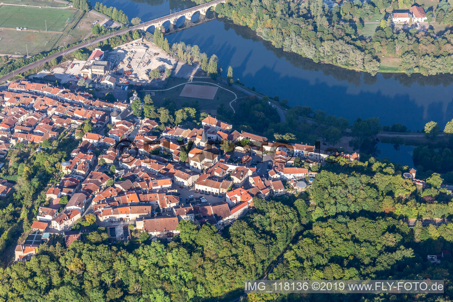 Vue aérienne de Liverdun dans le département Meurthe et Moselle, France