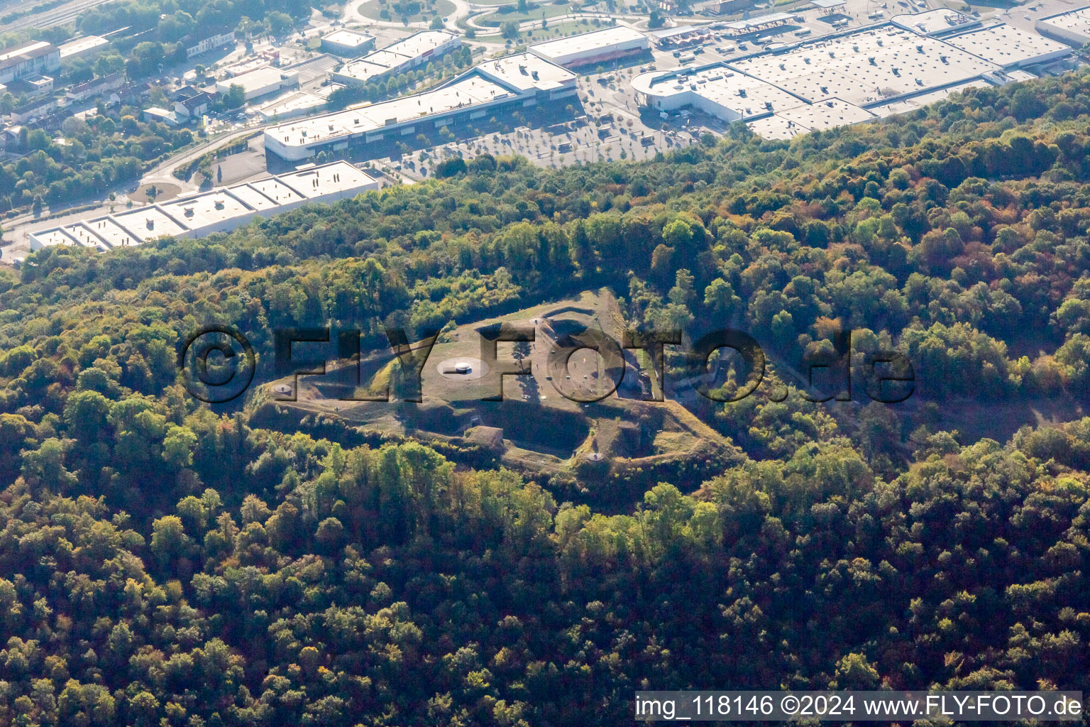 Vue aérienne de Ancien fort : Batterie de l'Eperon à Frouard dans le département Meurthe et Moselle, France