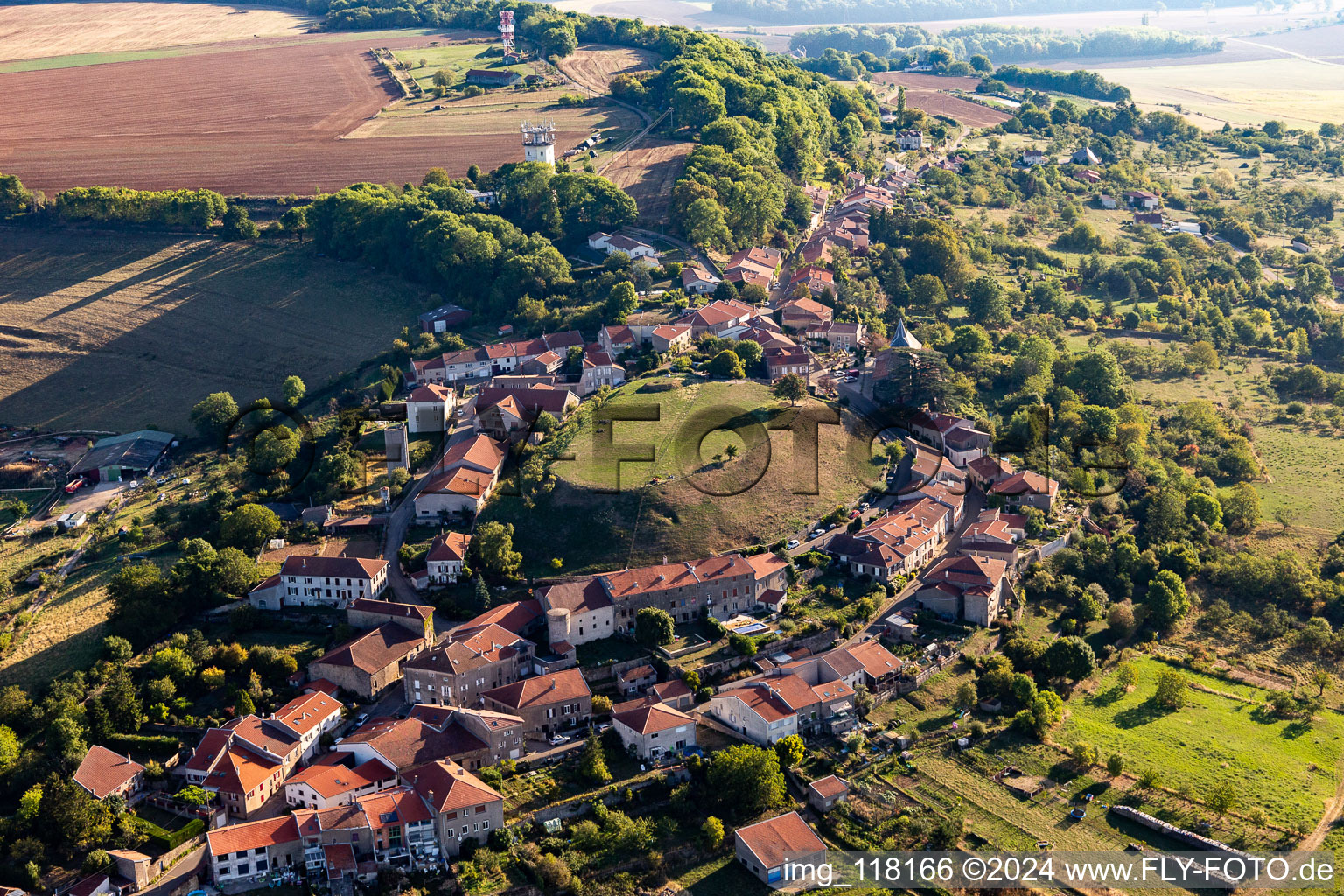 Vue aérienne de Amance dans le département Meurthe et Moselle, France