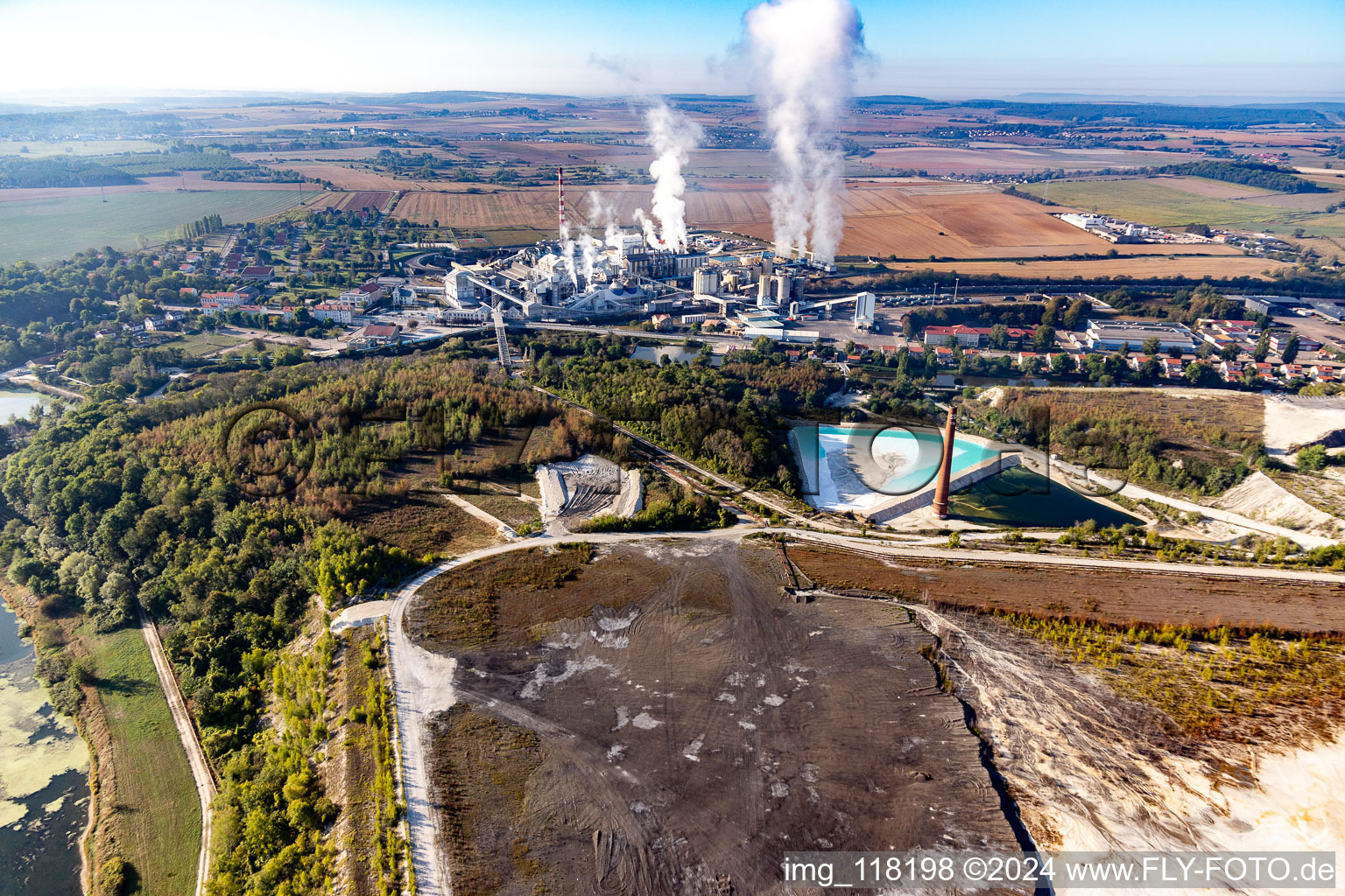 Vue aérienne de Novacarbe à Laneuveville-devant-Nancy dans le département Meurthe et Moselle, France