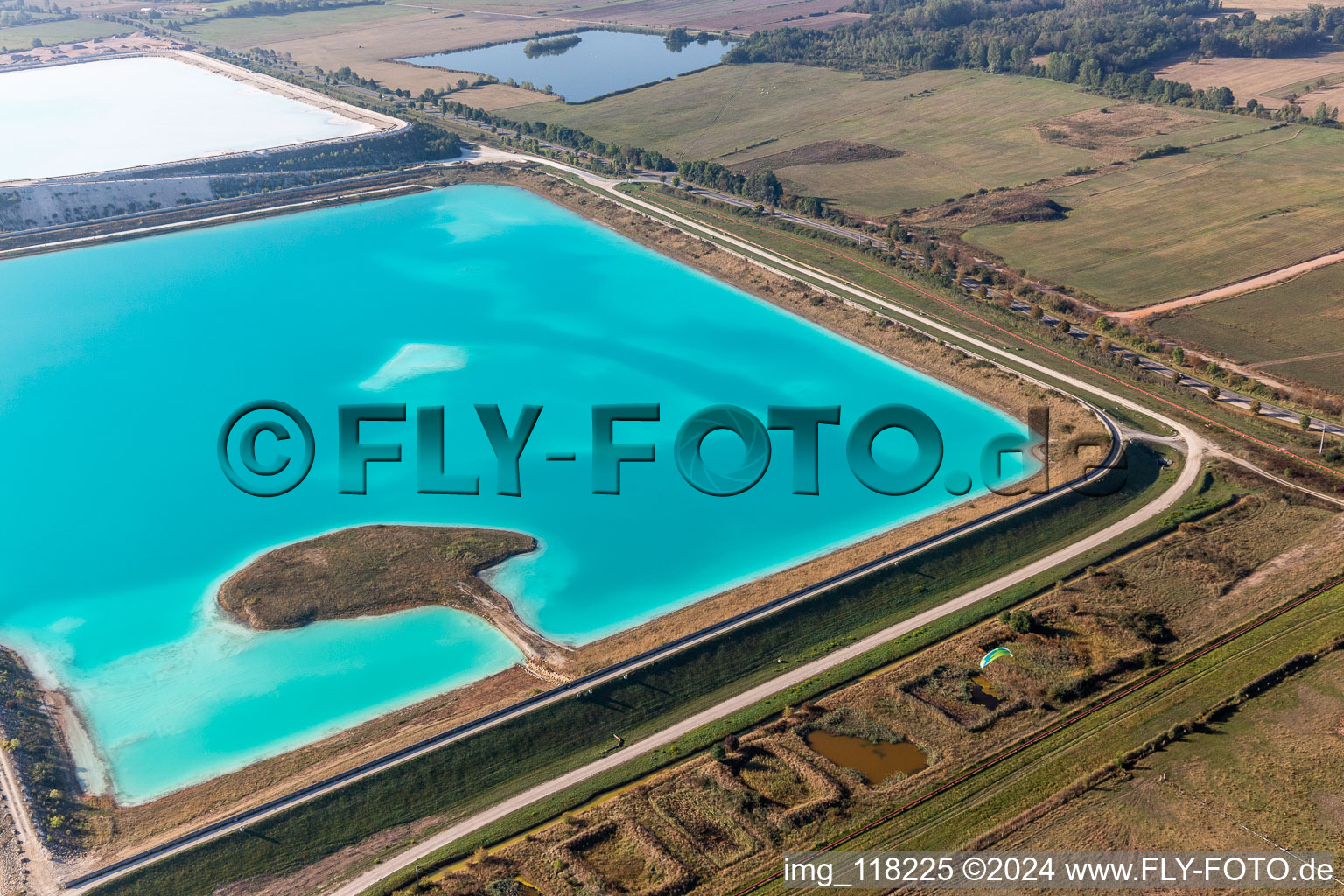 Vue aérienne de Marais salants à Rosières-aux-Salines dans le département Meurthe et Moselle, France