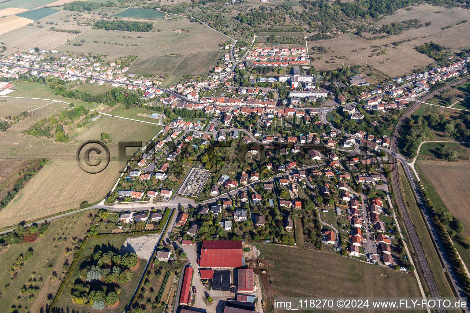 Photographie aérienne de Bainville-sur-Madon dans le département Meurthe et Moselle, France