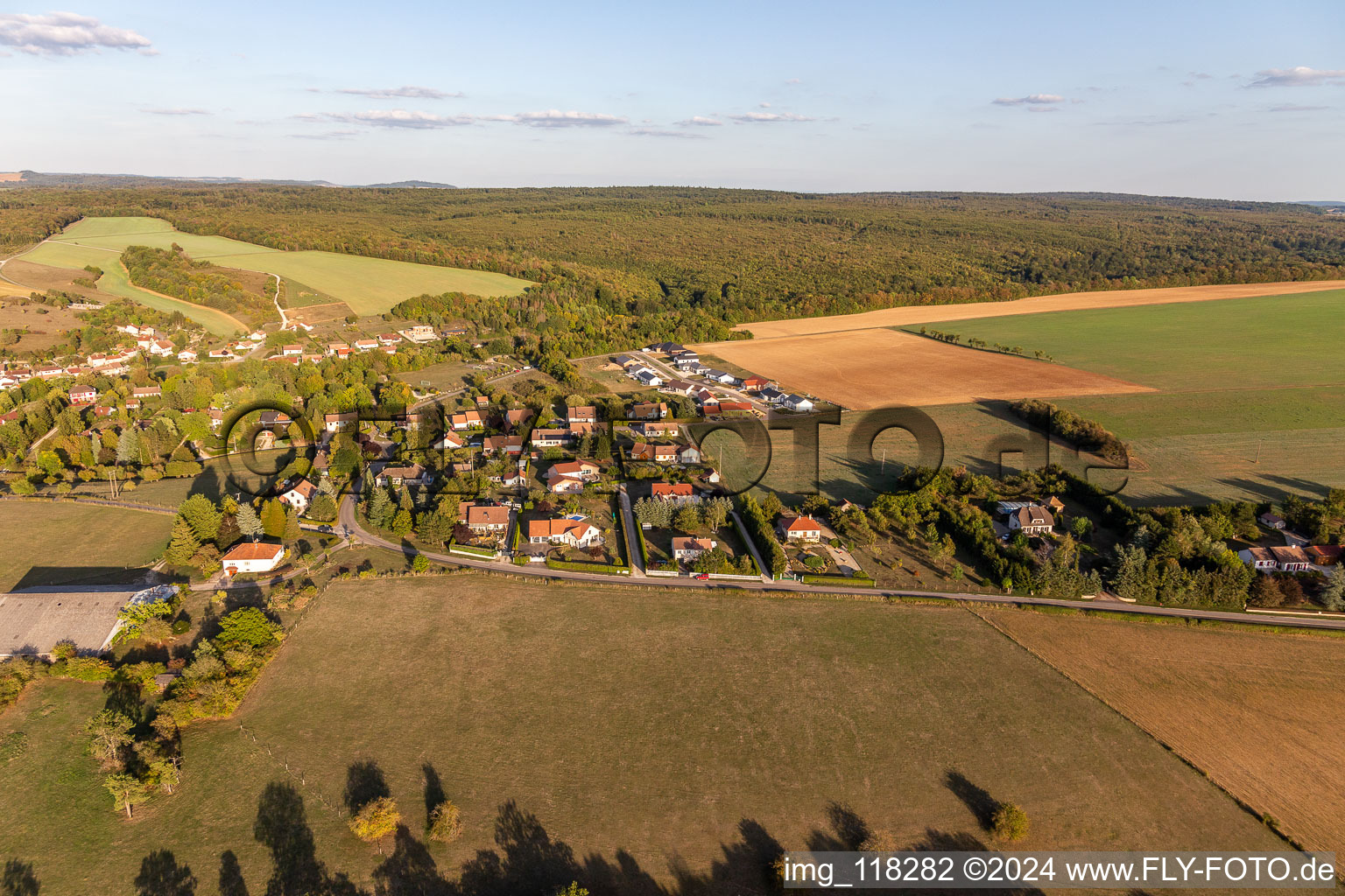 Vue aérienne de Rollainville dans le département Vosges, France