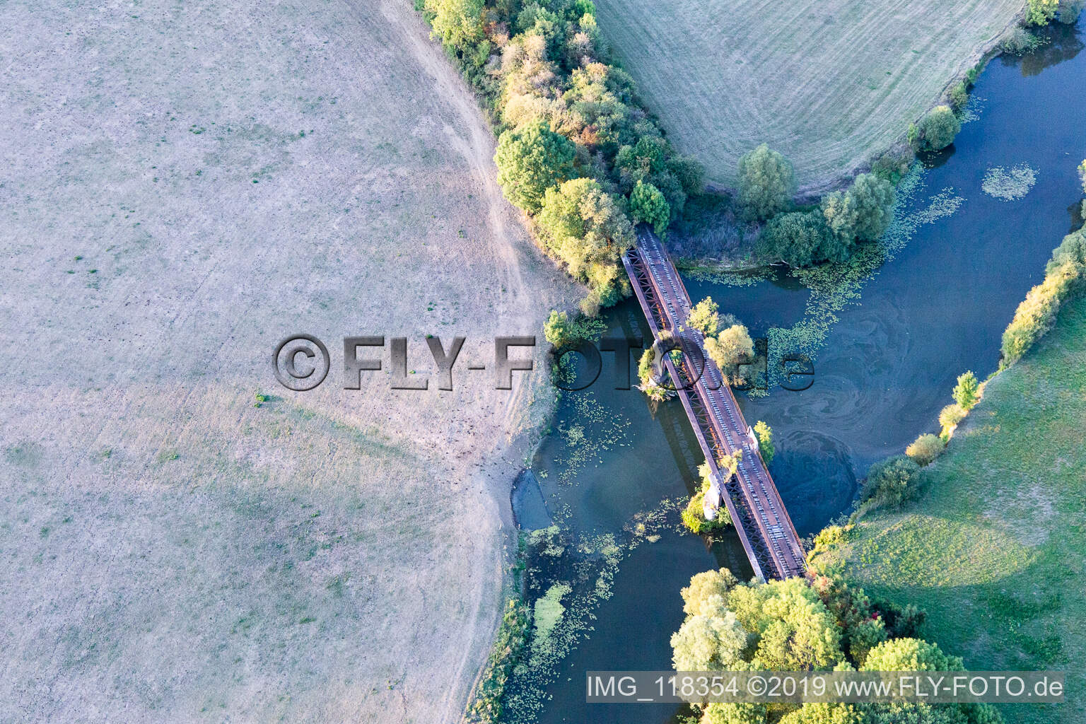 Photographie aérienne de Pont sur la Meuse/La Meuse à Sauvigny dans le département Meuse, France