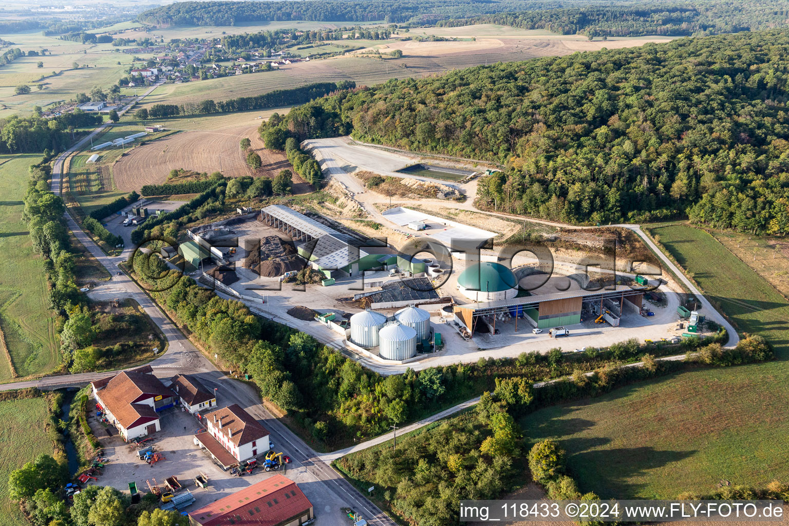 Vue aérienne de Dubs SAS Recyclage, BioGAZ à Mandres-sur-Vair dans le département Vosges, France