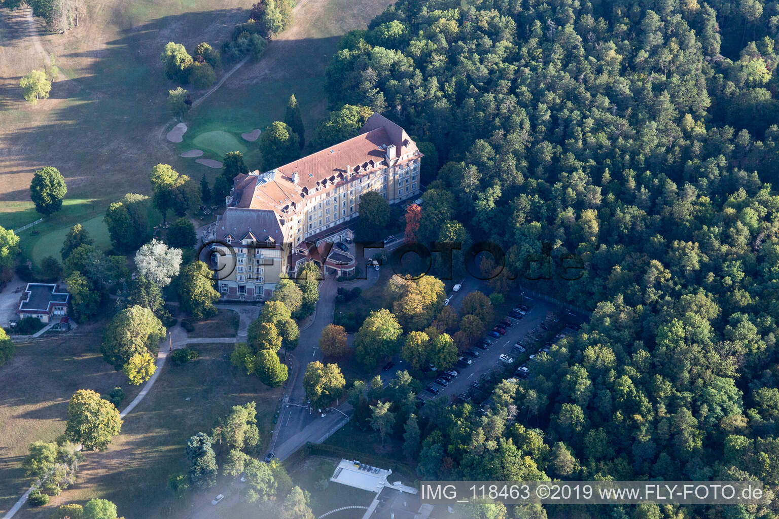Vue aérienne de Club Med Vittel Ermitage à Vittel dans le département Vosges, France