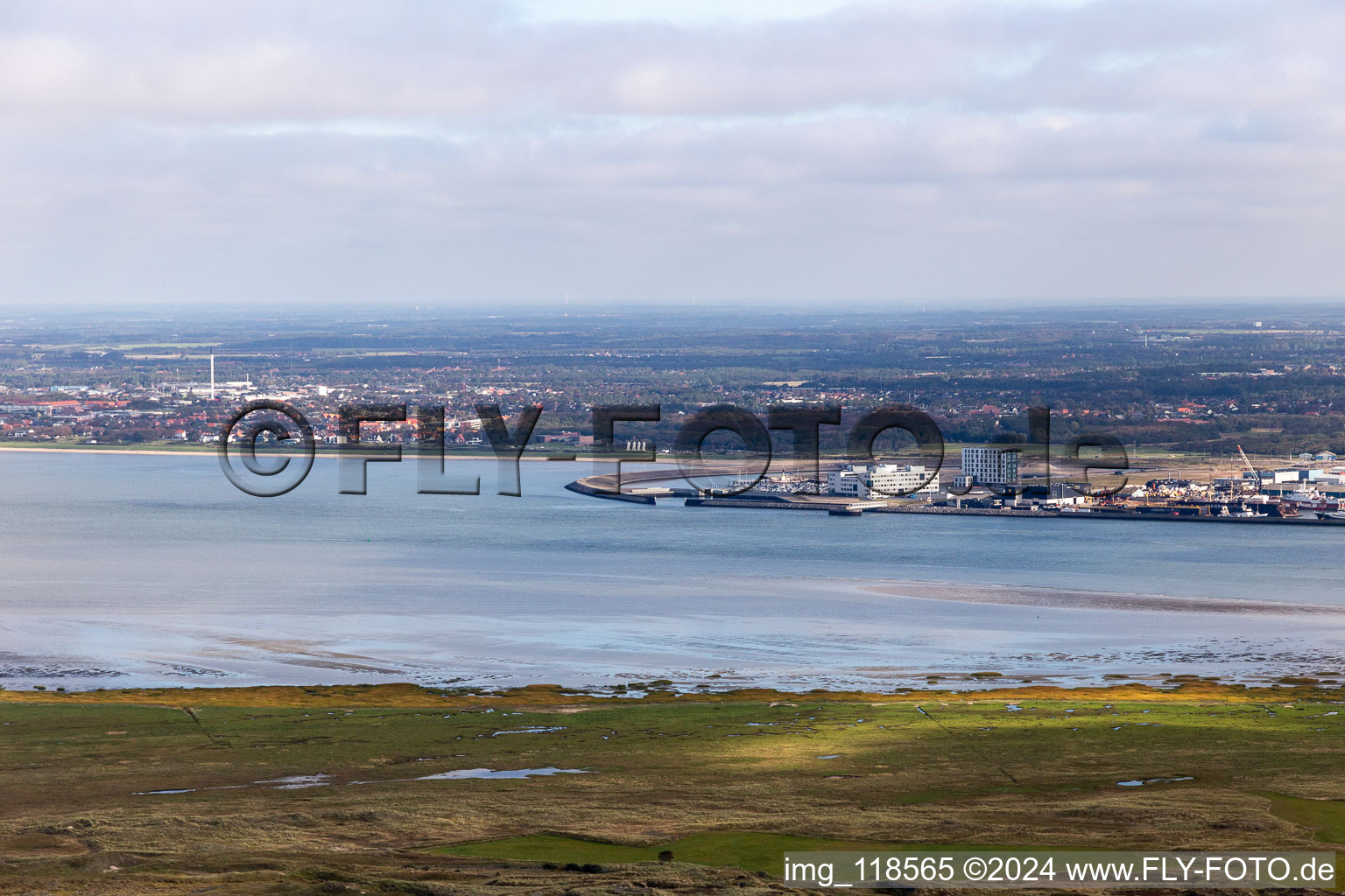 Vue aérienne de L'homme au bord de la mer/Mennesket ved havet à Esbjerg dans le département Syddanmark, Danemark