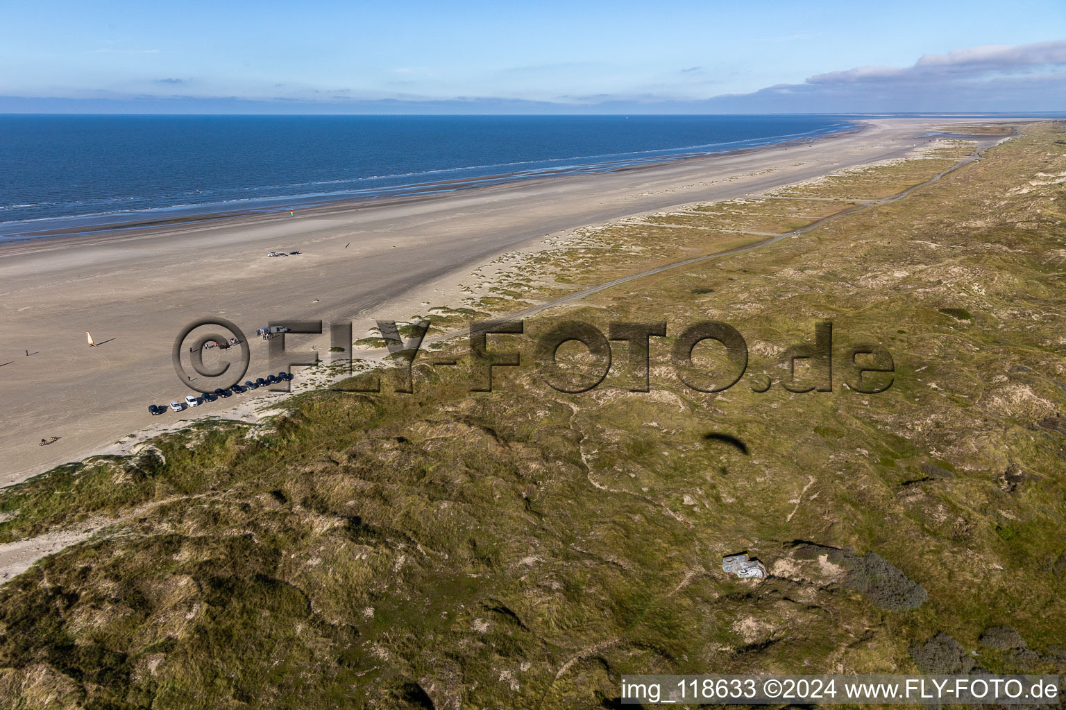 Photographie aérienne de Bunkers dans les dunes à Fanø dans le département Syddanmark, Danemark