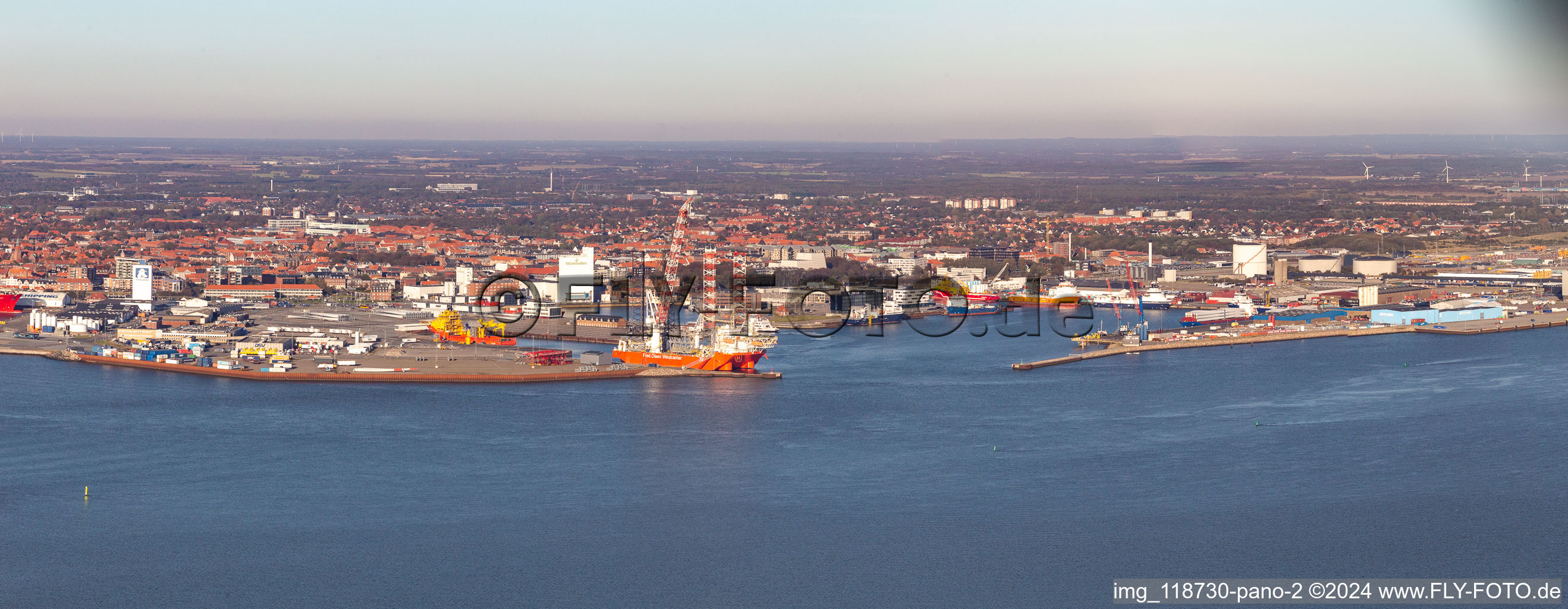 Vue aérienne de Port à Esbjerg dans le département Syddanmark, Danemark