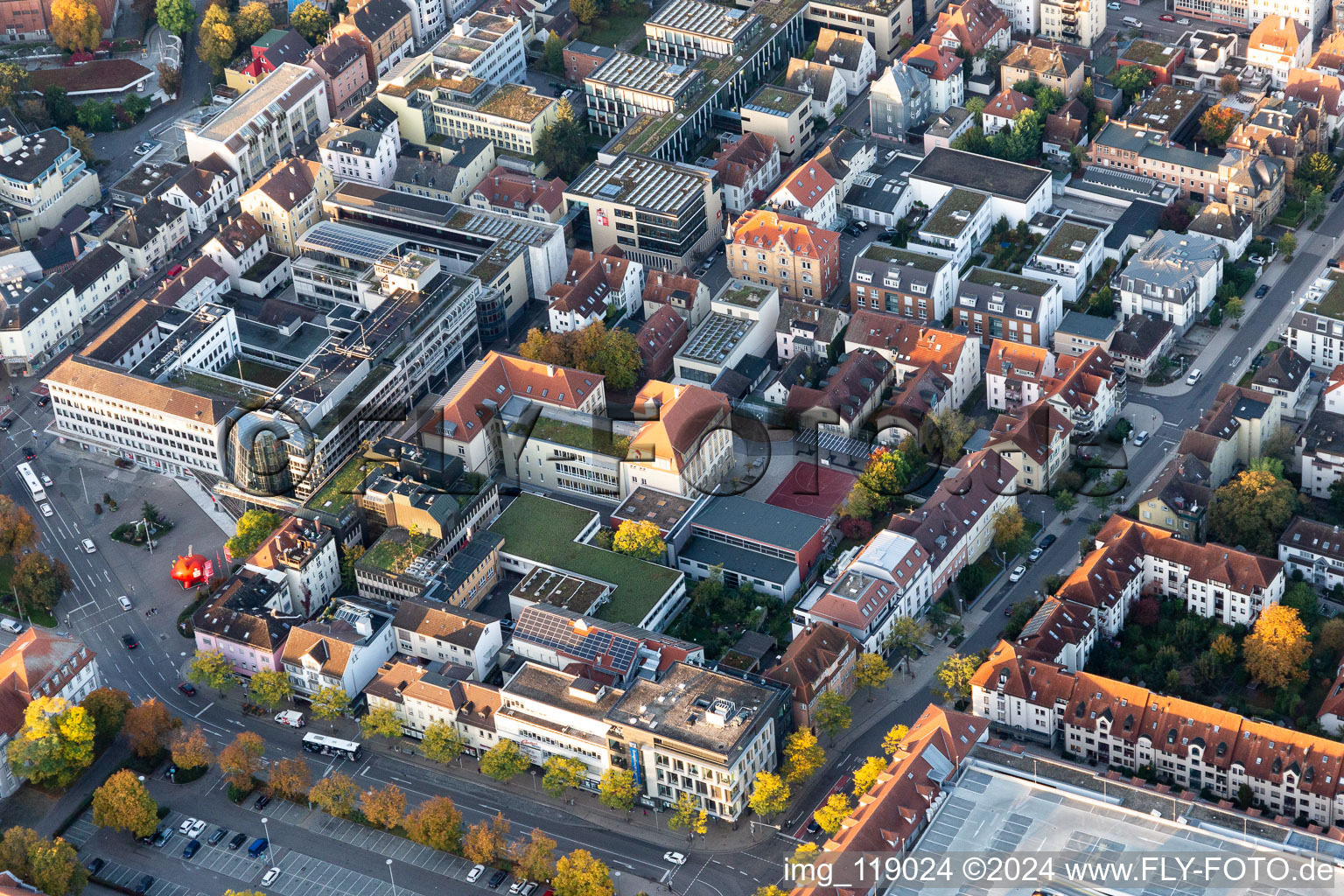 Vue aérienne de École Sophie Scholl à le quartier Ludwigsburg-Mitte in Ludwigsburg dans le département Bade-Wurtemberg, Allemagne