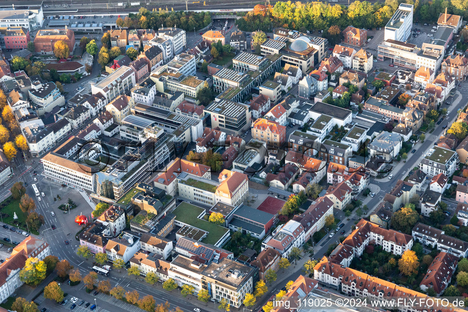 Vue aérienne de École Sophie Scholl à le quartier Ludwigsburg-Mitte in Ludwigsburg dans le département Bade-Wurtemberg, Allemagne