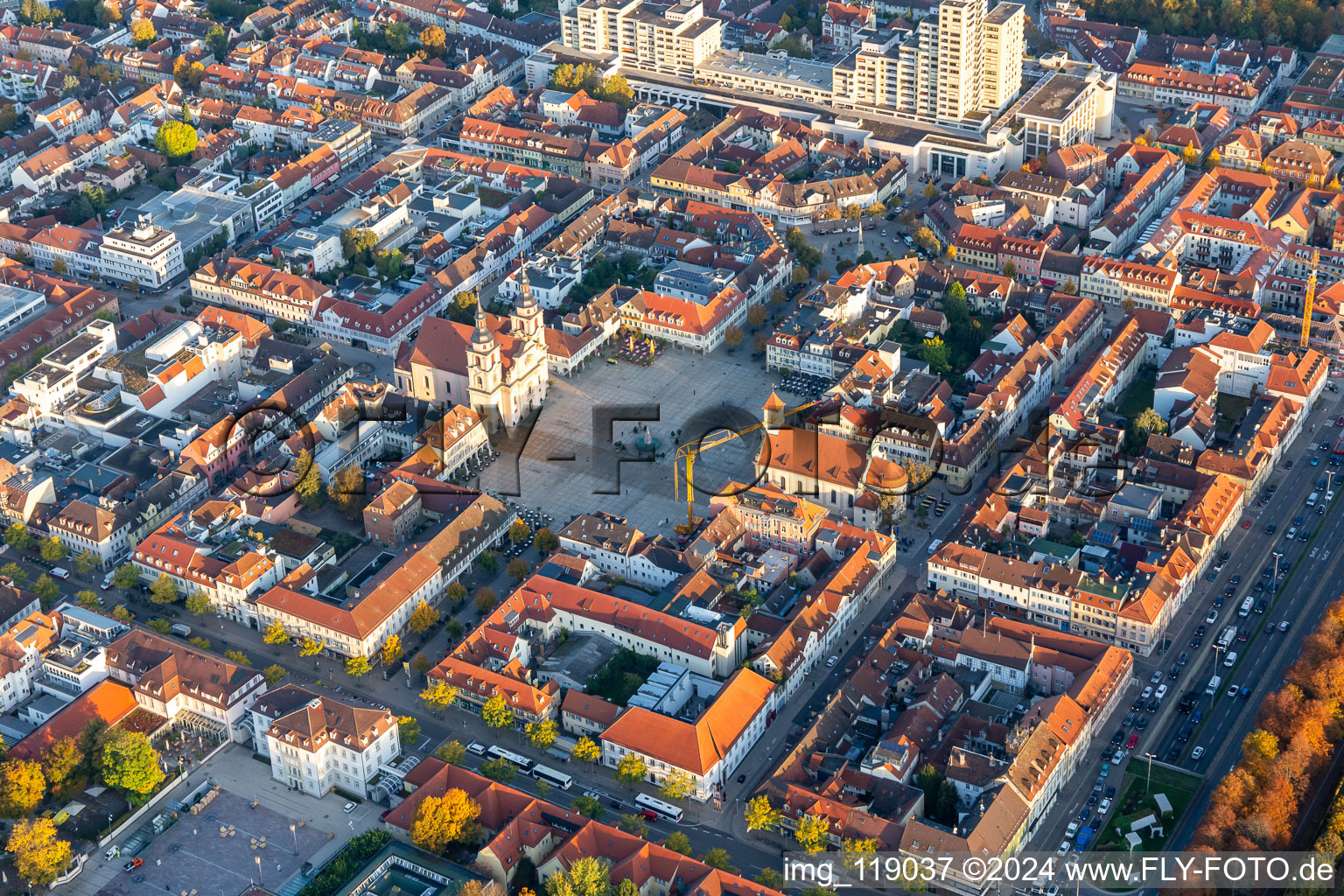 Vue aérienne de Marché à le quartier Ludwigsburg-Mitte in Ludwigsburg dans le département Bade-Wurtemberg, Allemagne