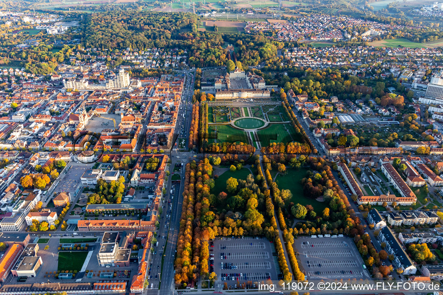 Vue aérienne de Baroque fleuri dans le palais résidentiel Ludwigsburg à le quartier Ludwigsburg-Mitte in Ludwigsburg dans le département Bade-Wurtemberg, Allemagne