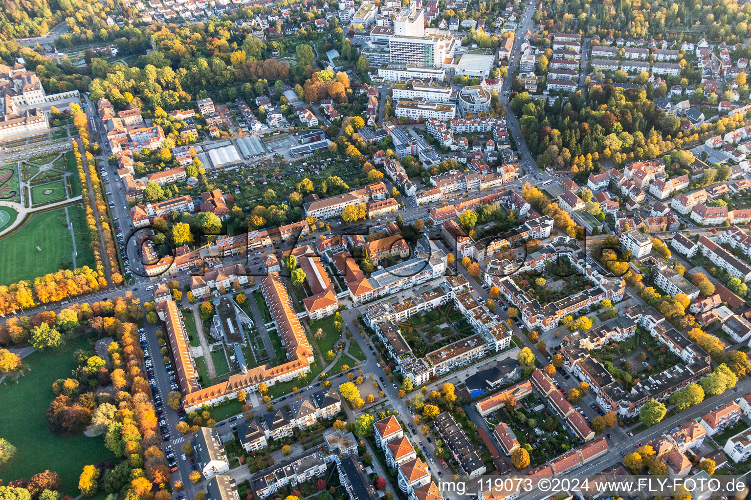 Vue aérienne de Stylo pour seniors mC à le quartier Ludwigsburg-Mitte in Ludwigsburg dans le département Bade-Wurtemberg, Allemagne