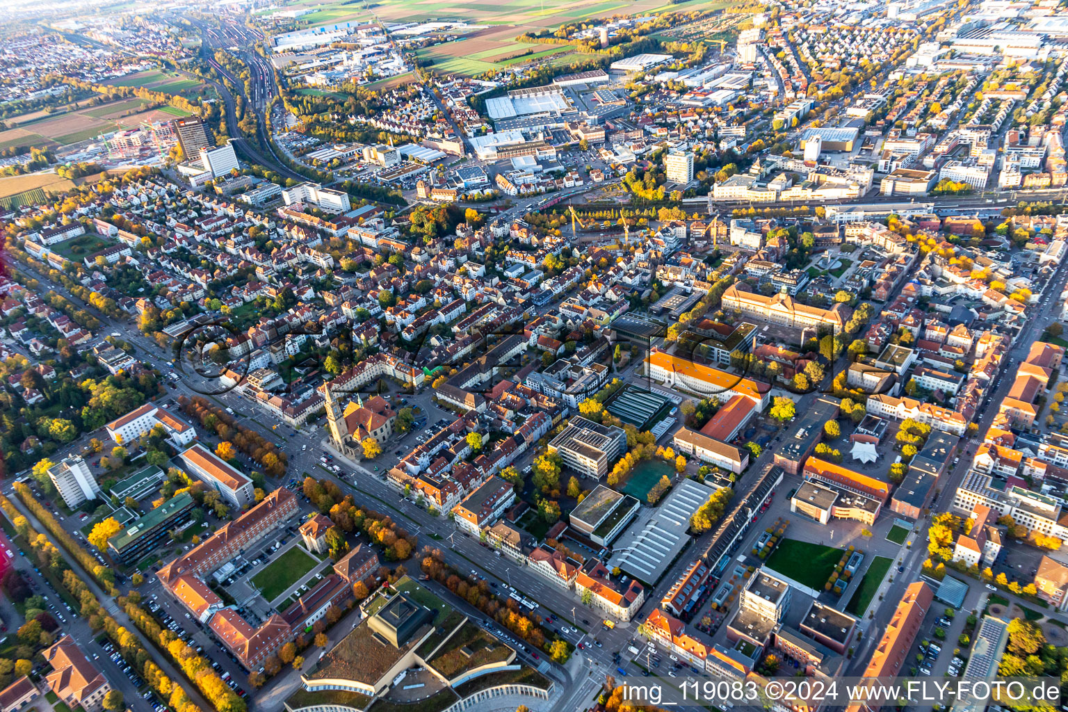 Ludwigsburg dans le département Bade-Wurtemberg, Allemagne depuis l'avion