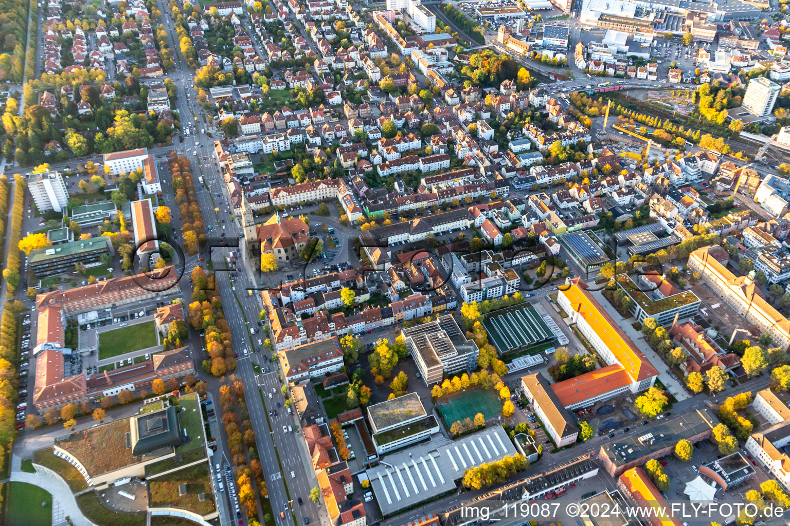 Vue d'oiseau de Ludwigsburg dans le département Bade-Wurtemberg, Allemagne