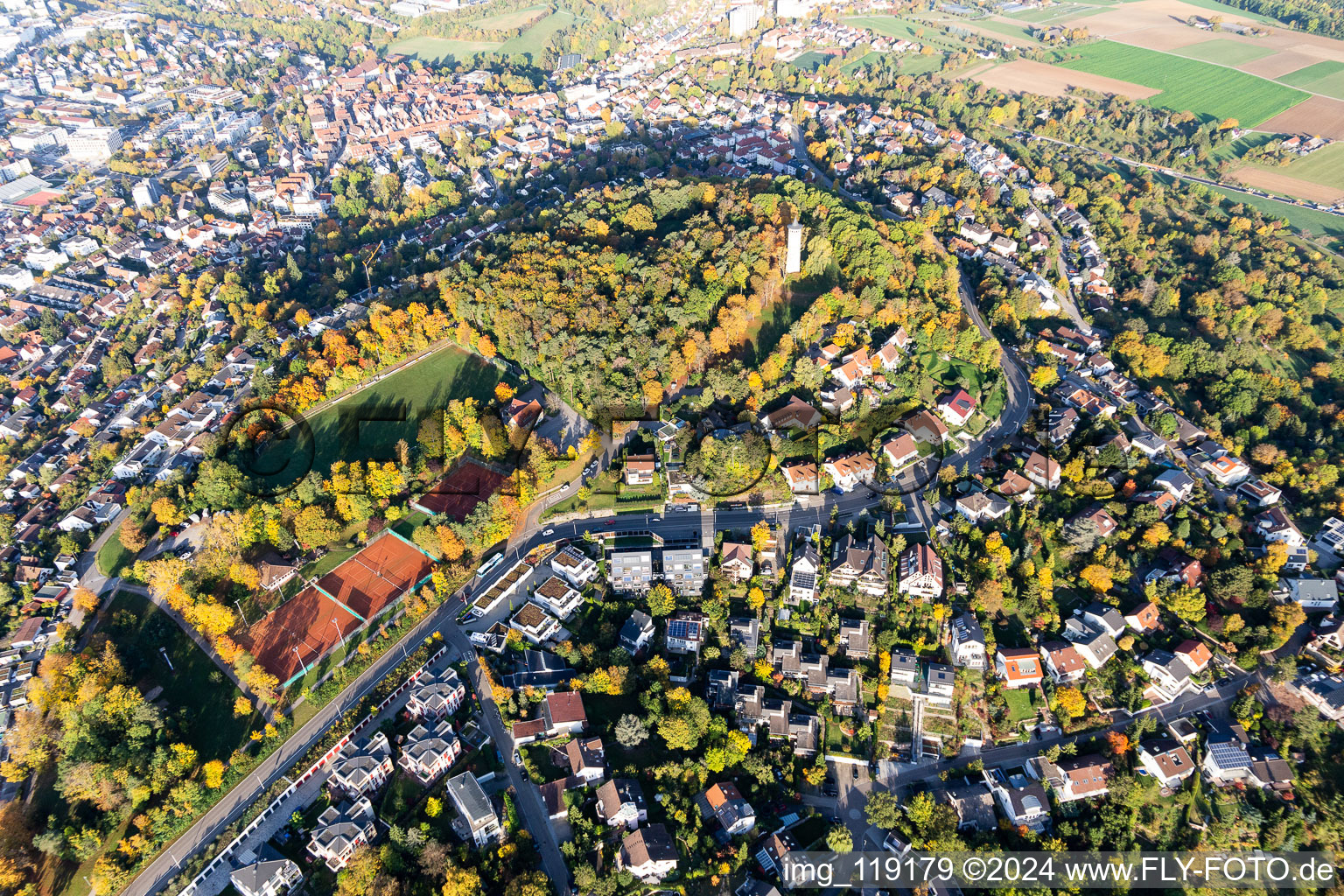 Photographie aérienne de Ensemble de terrains de sport sur l'Engelbergwiesen avec département tennis SV Leonberg / Eltingen à Leonberg dans le département Bade-Wurtemberg, Allemagne