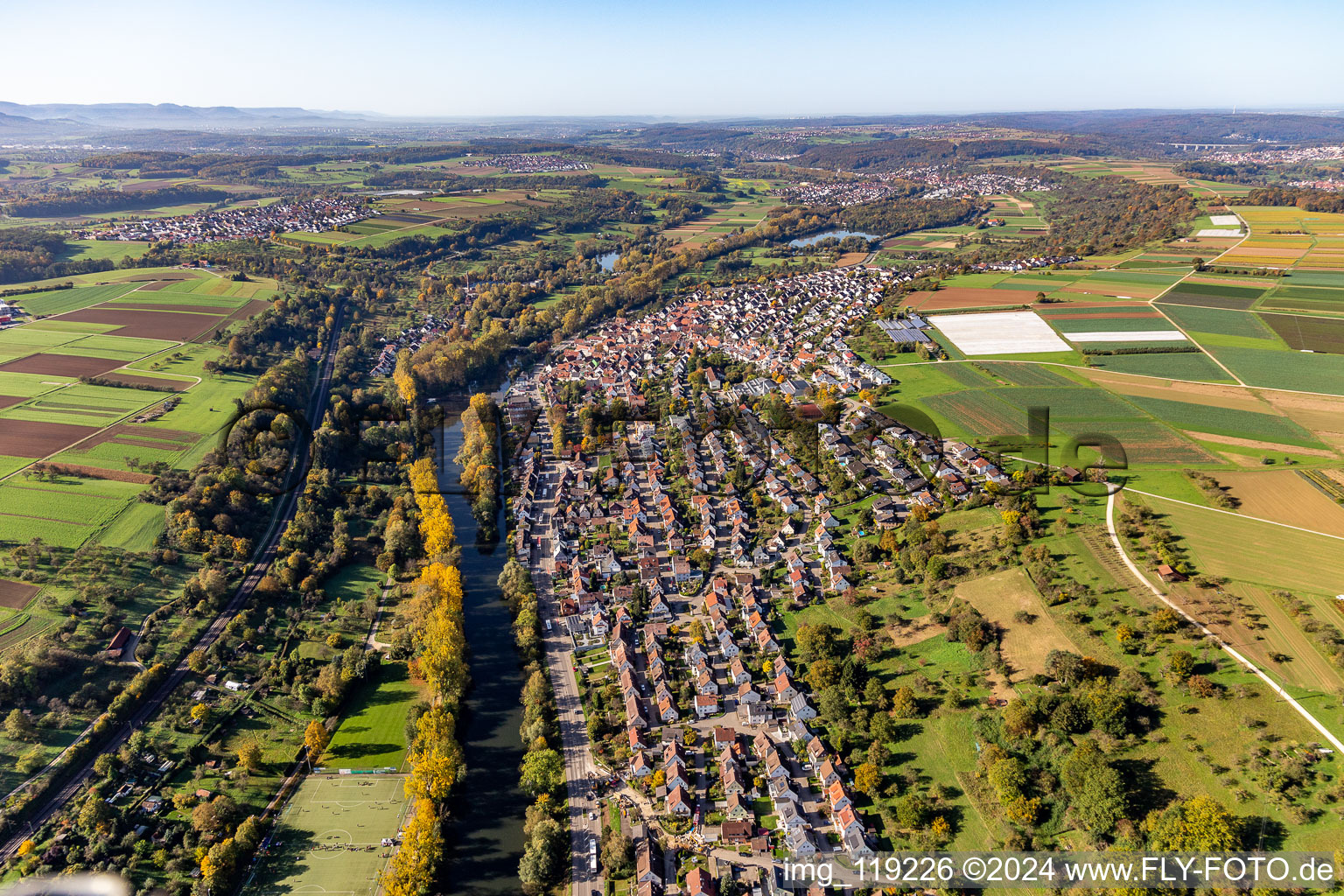 Vue aérienne de Quartier de Neckarhausen à Nürtingen dans le département Bade-Wurtemberg, Allemagne