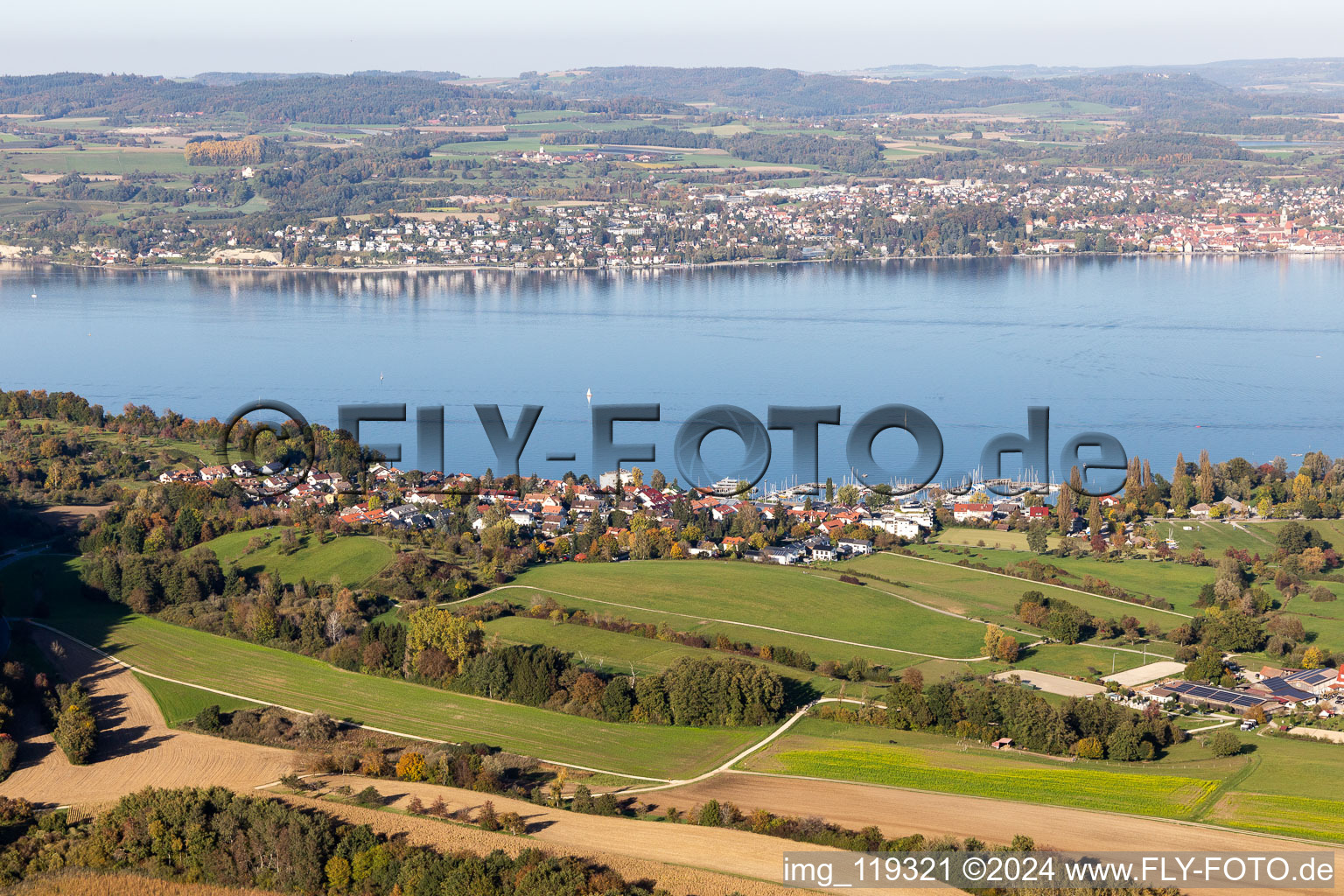 Vue aérienne de Quartier Wallhausen in Konstanz dans le département Bade-Wurtemberg, Allemagne