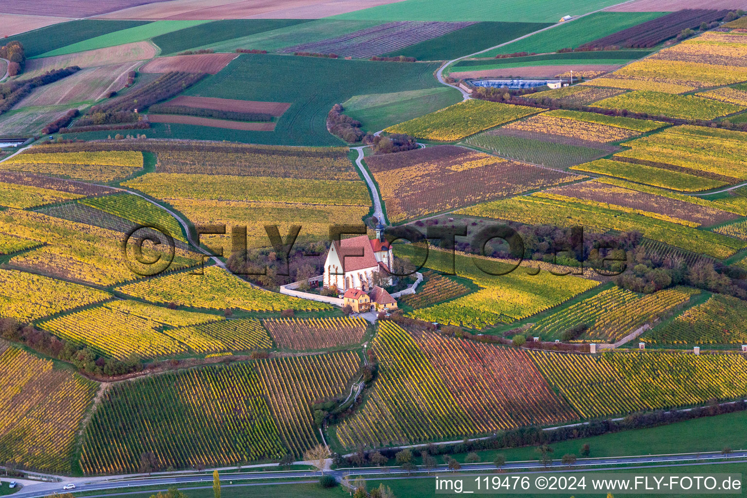 Vue oblique de Chapelle de l'église de pèlerinage de Maria im Weingarten à Volkach dans le département Bavière, Allemagne