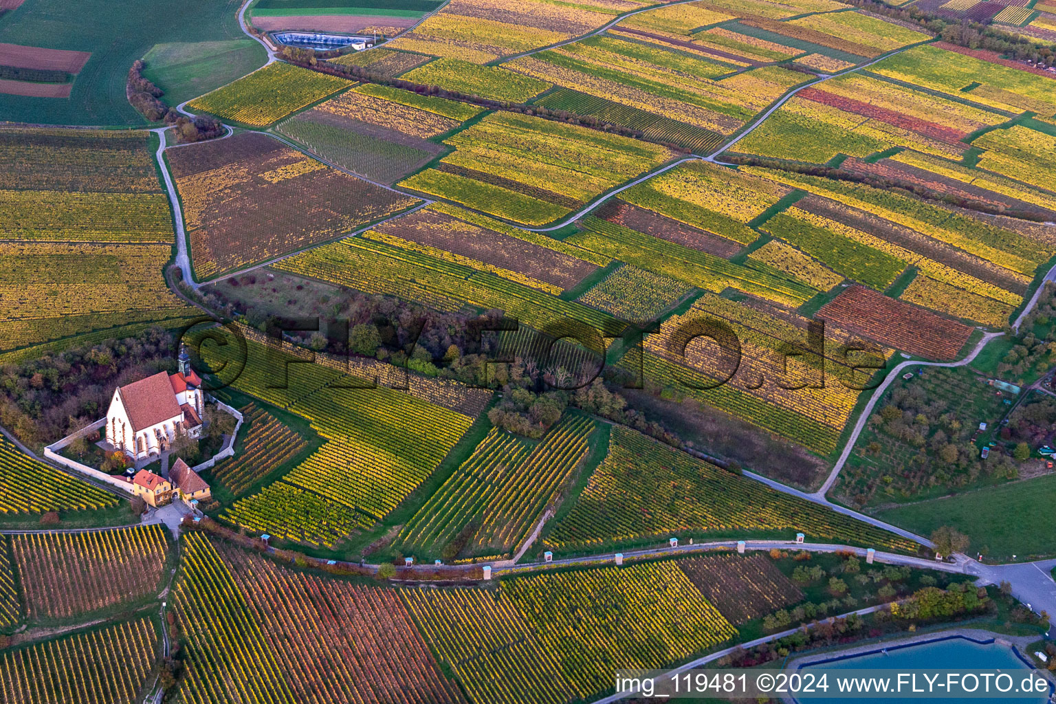 Chapelle de l'église de pèlerinage de Maria im Weingarten à Volkach dans le département Bavière, Allemagne vue d'en haut