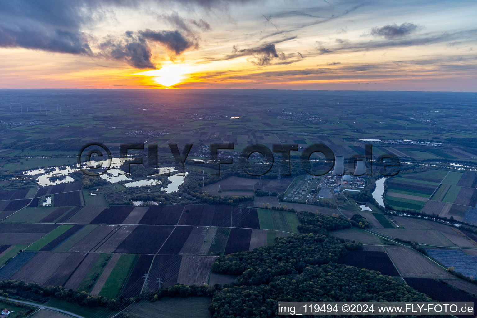 Vue aérienne de Réserve ornithologique de Garstadt à Bergrheinfeld dans le département Bavière, Allemagne