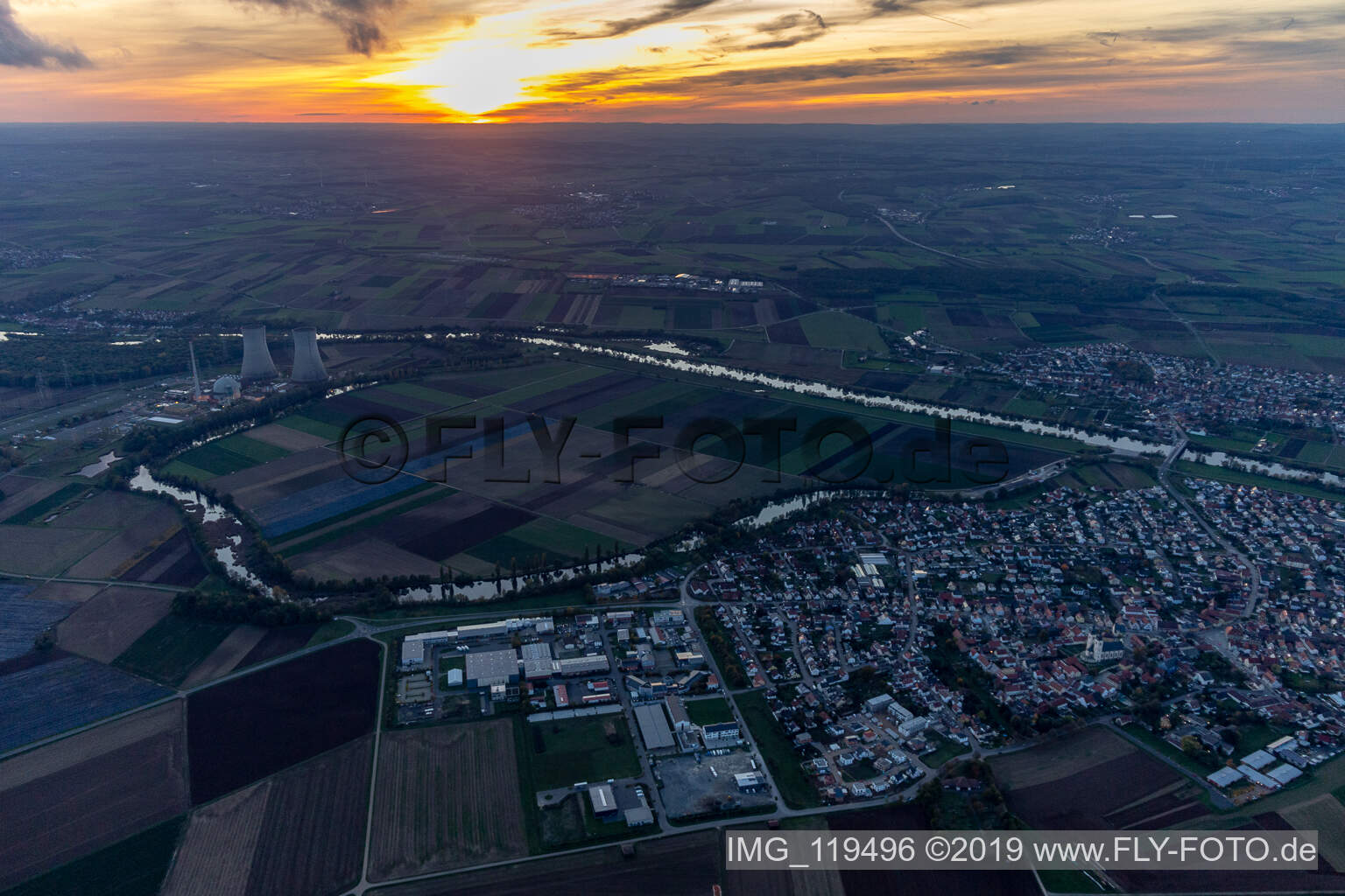 Vue aérienne de Ancienne principale à Bergrheinfeld dans le département Bavière, Allemagne