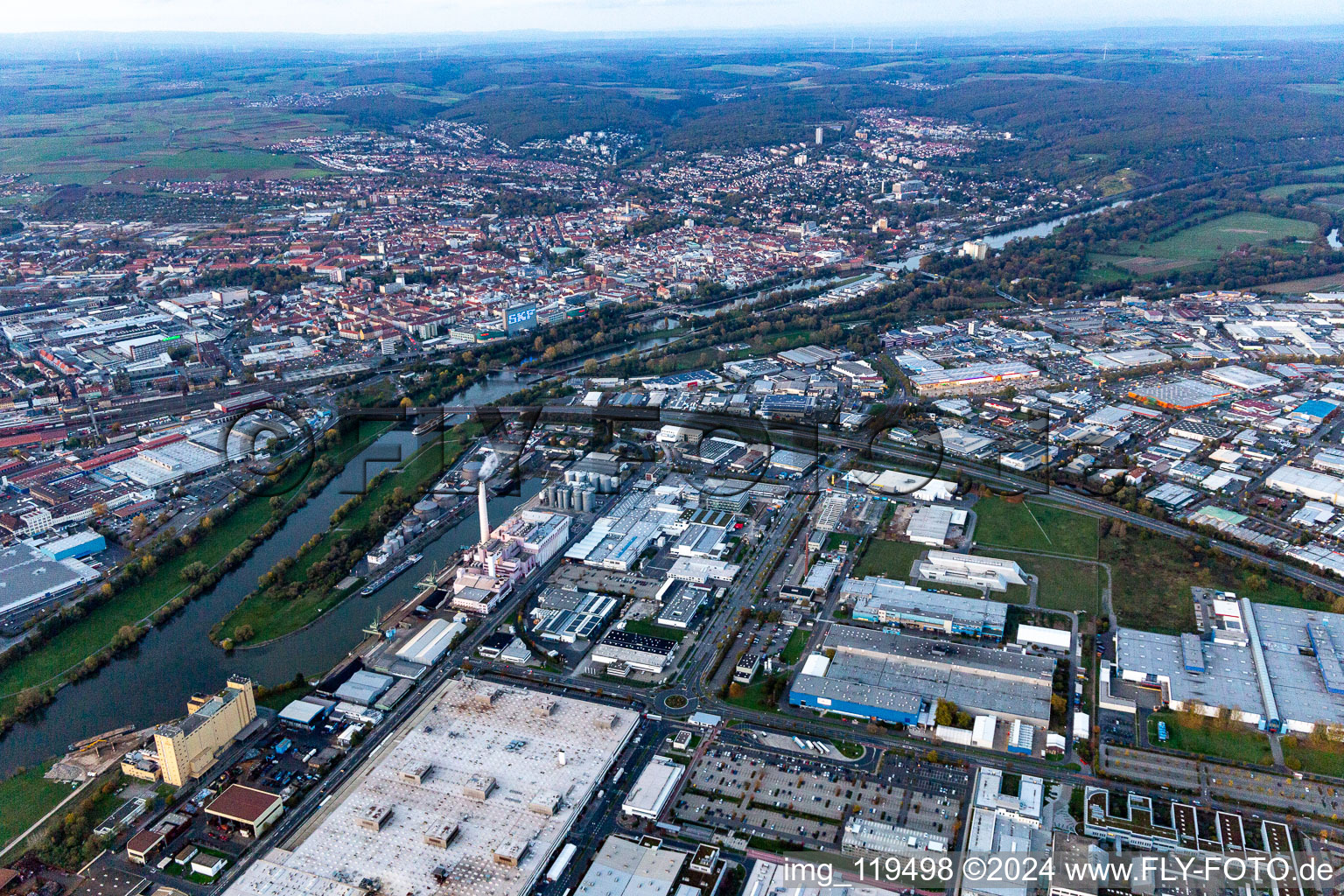 Vue aérienne de Port à Schweinfurt dans le département Bavière, Allemagne