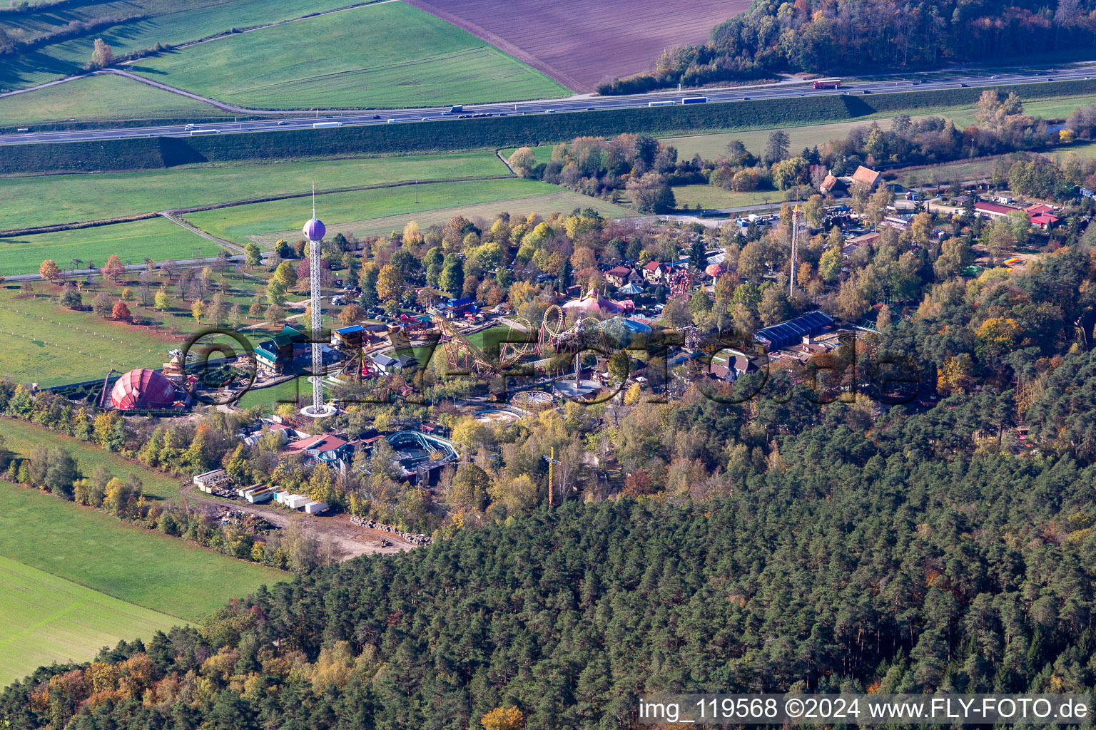 Centre de Loisirs - Parc d'Attractions Terrain de Loisirs Geiselwind à Geiselwind dans le département Bavière, Allemagne vue du ciel