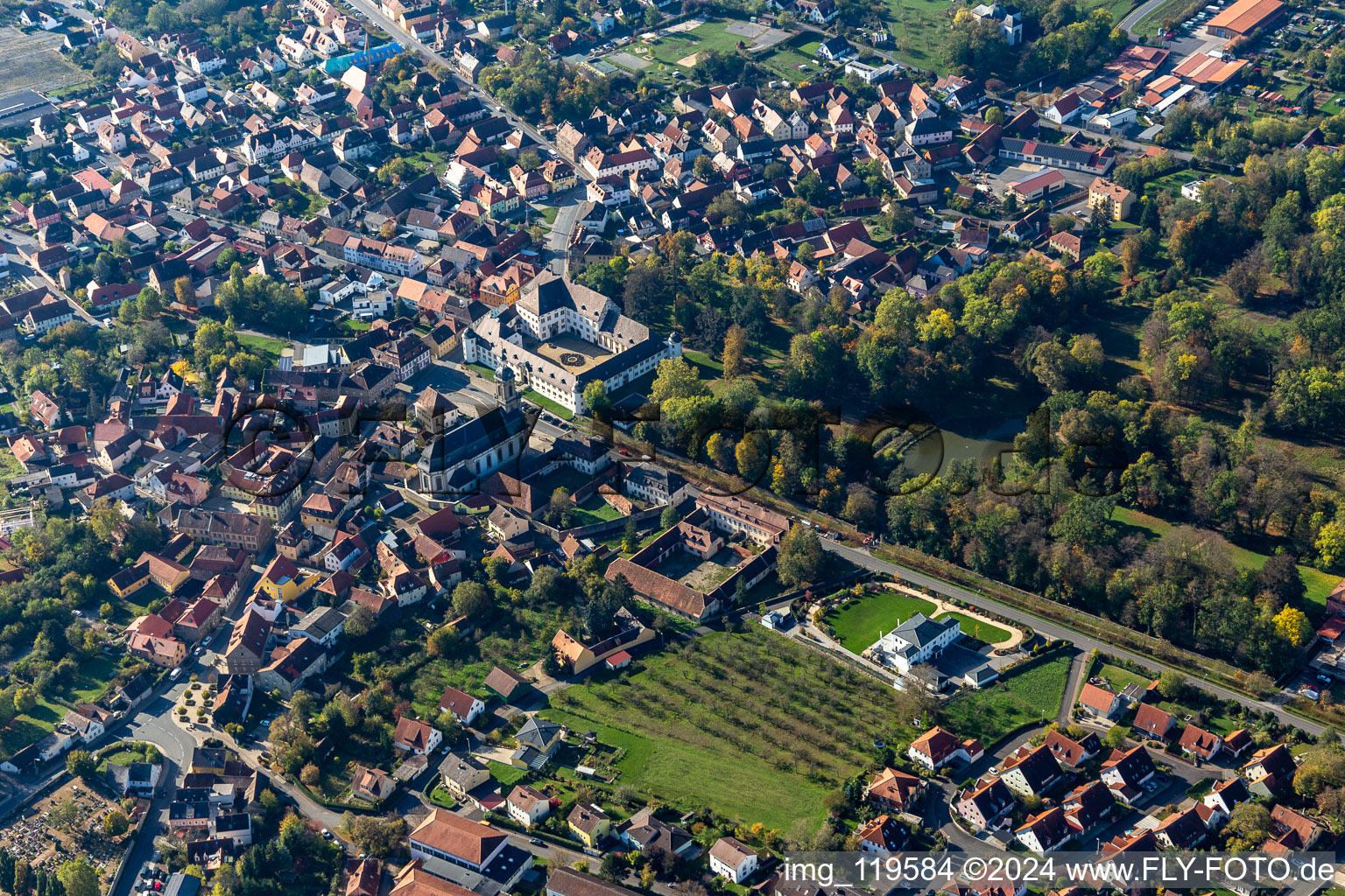 Wiesentheid dans le département Bavière, Allemagne depuis l'avion